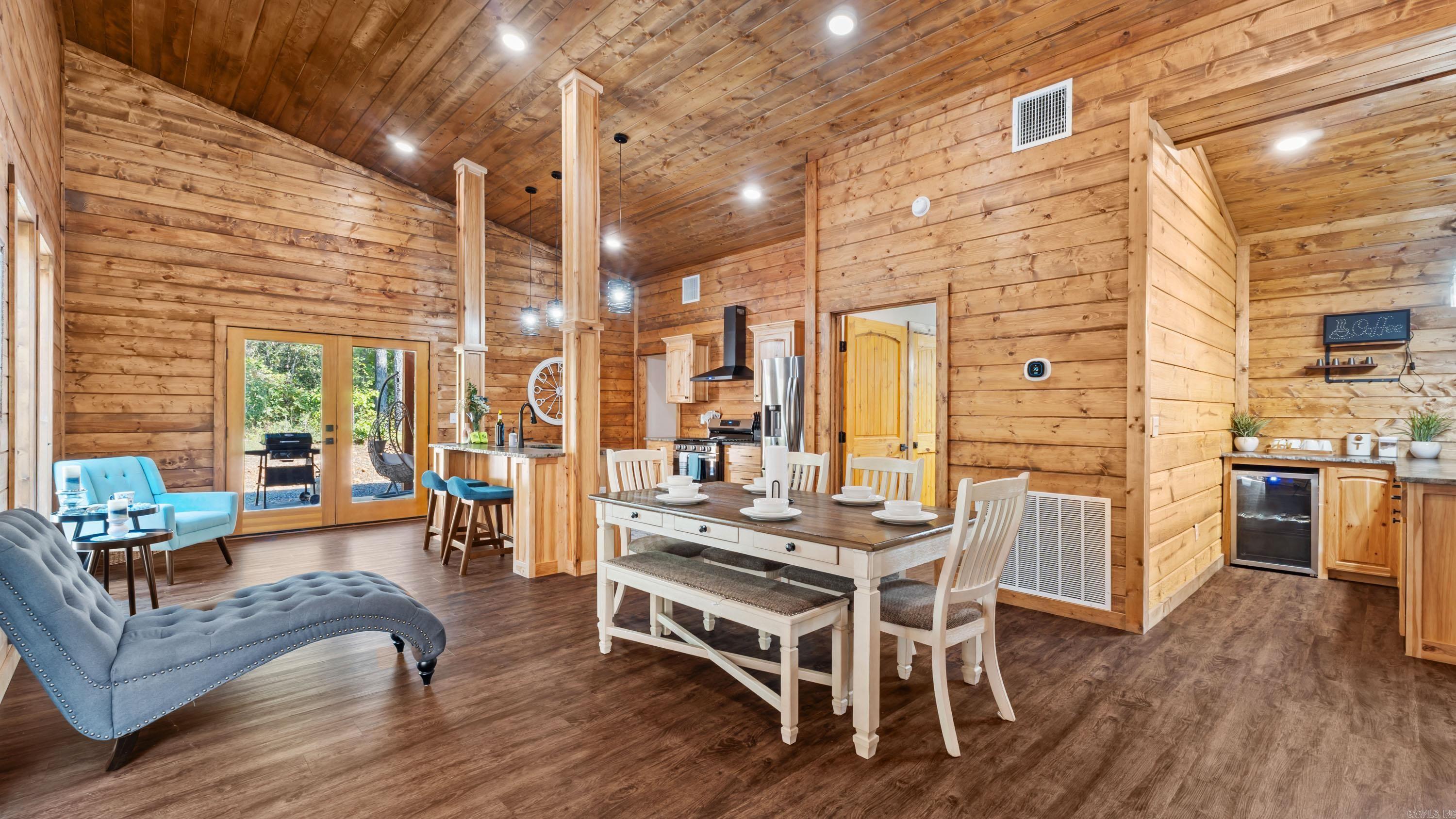 19 Southern Alder  Hochatown, OK