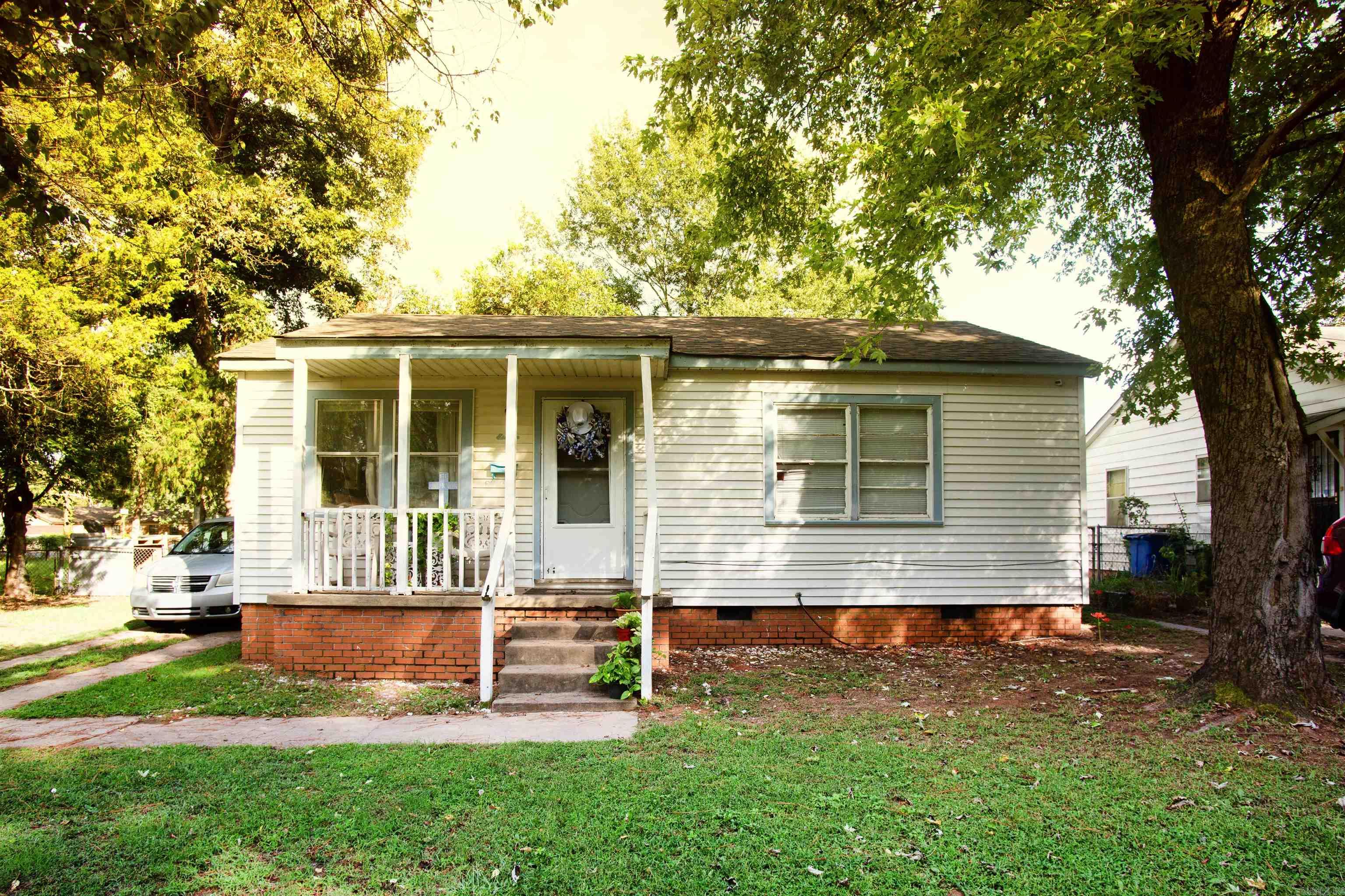 11 Neal Place