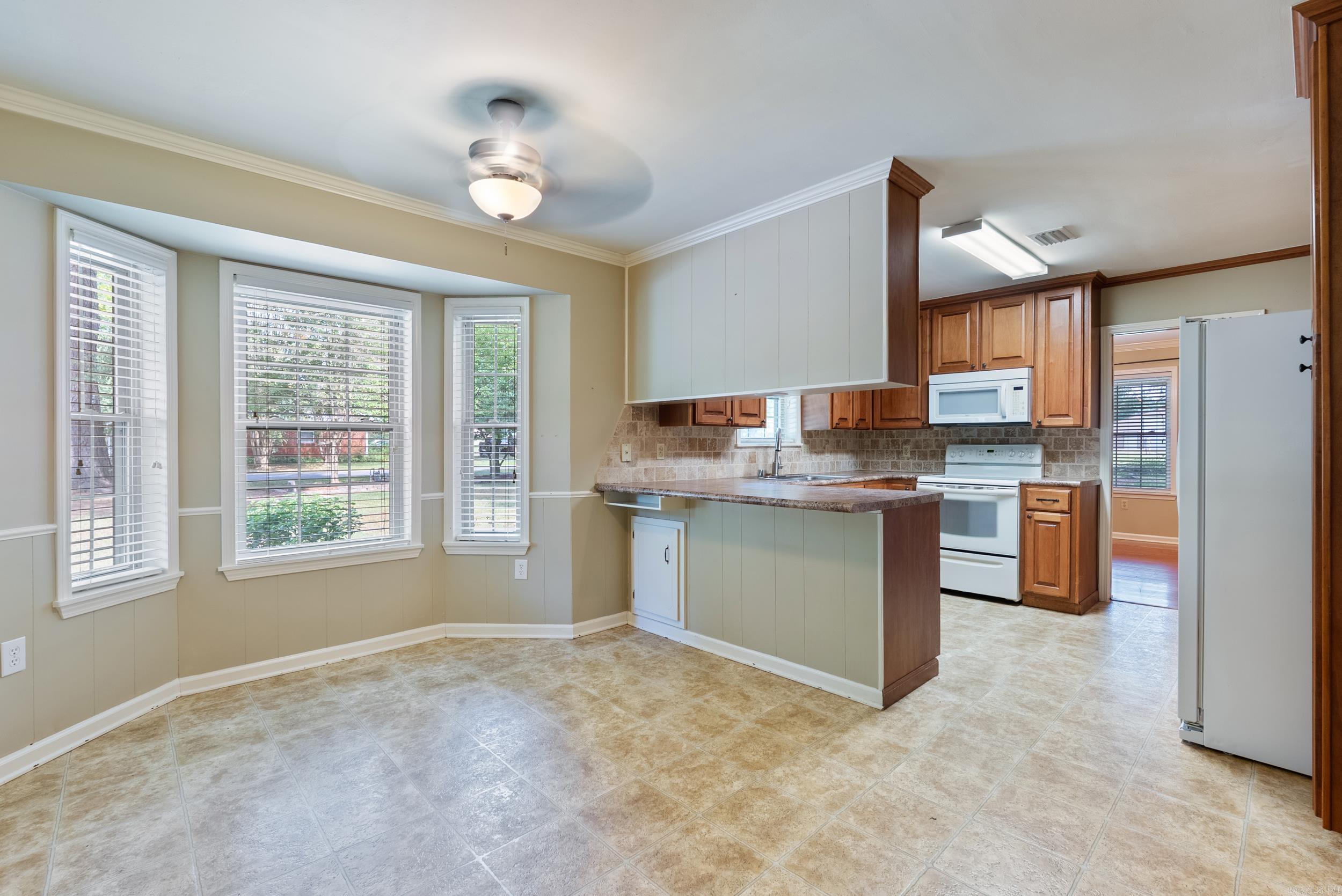 30 Hazelwood  Conway, AR