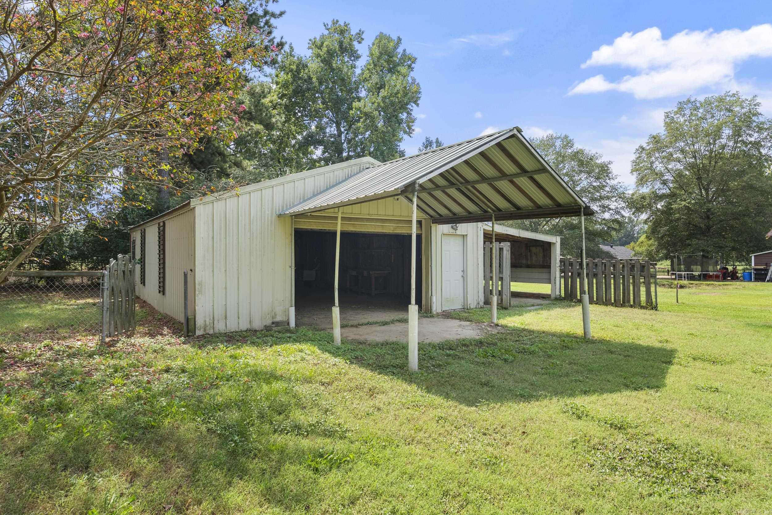 30 Hazelwood  Conway, AR