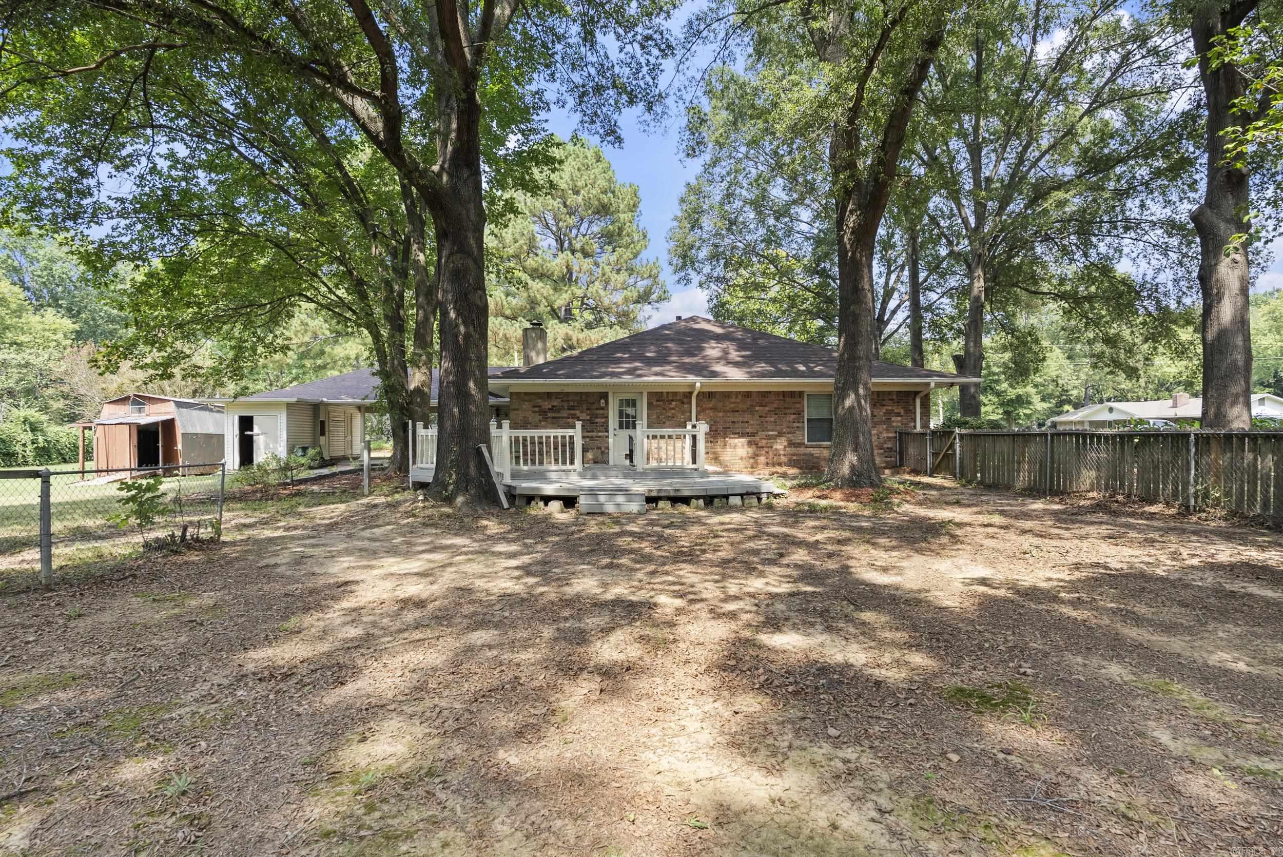 30 Hazelwood  Conway, AR