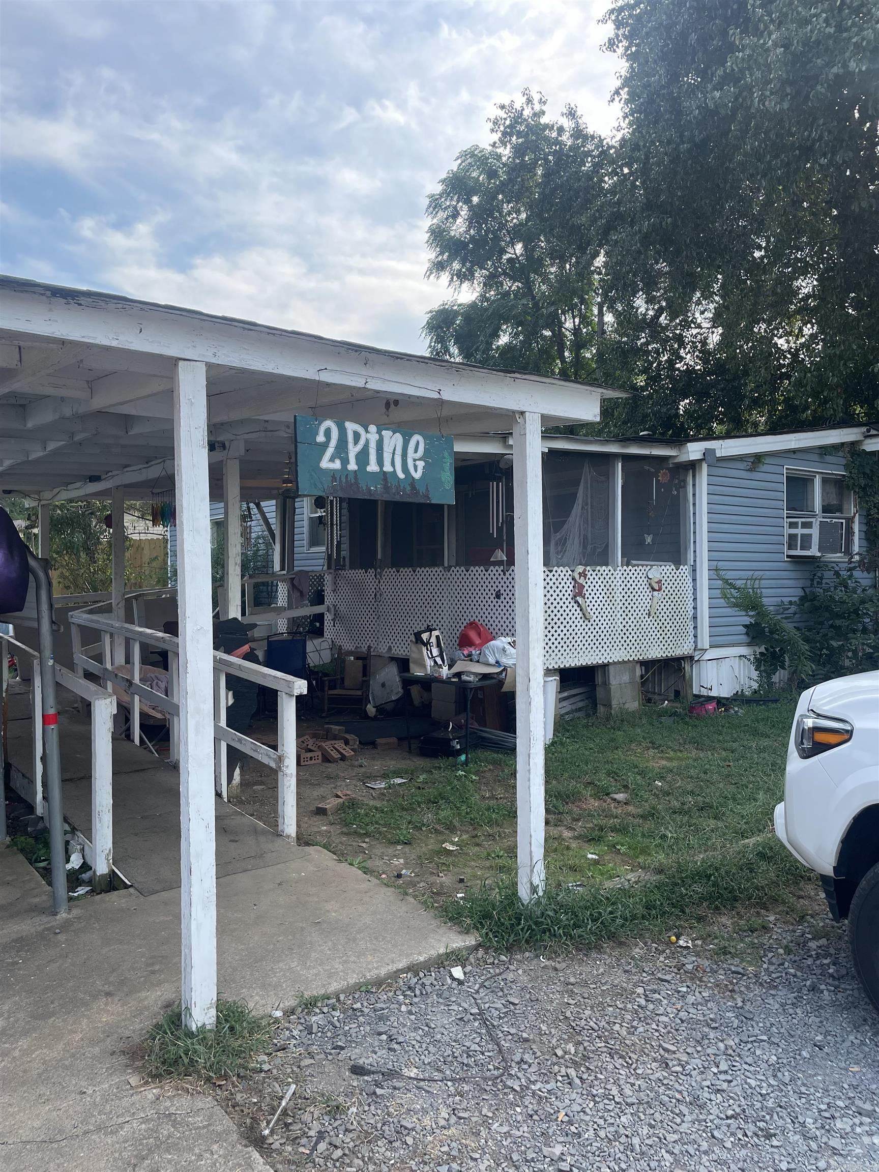 2 Pine  Conway, AR