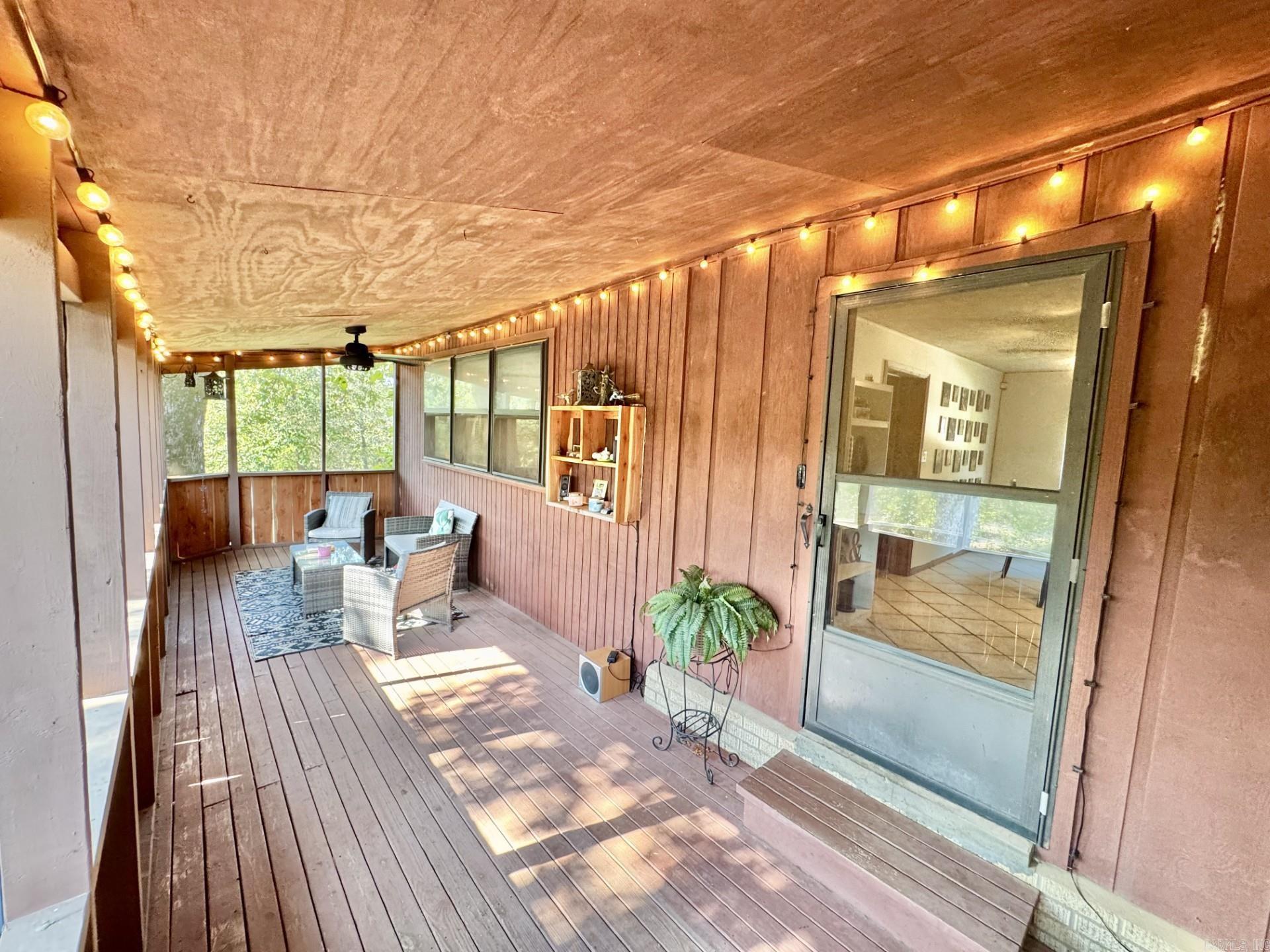 104 Flag Rd.  Leslie, AR