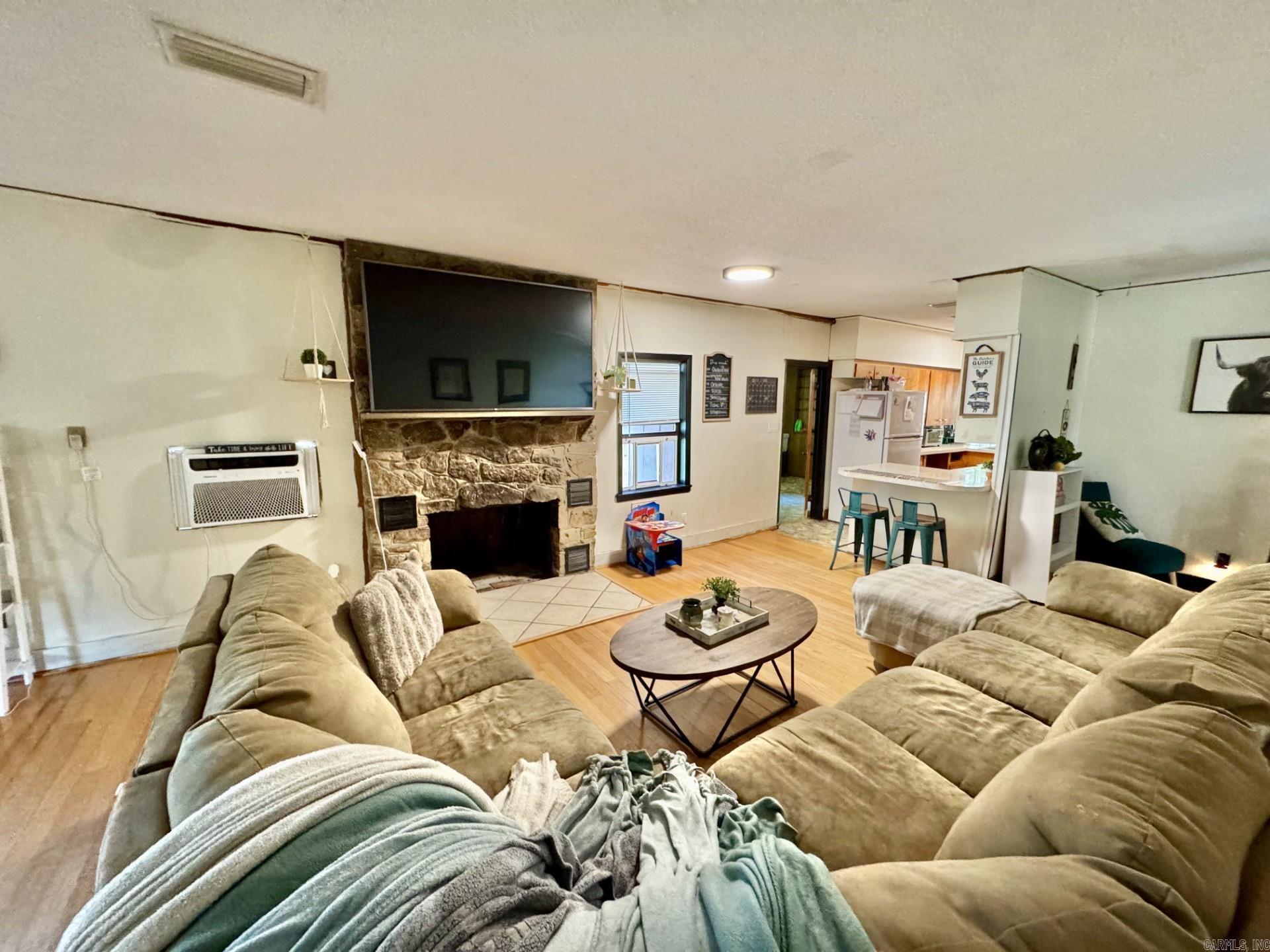 104 Flag Rd.  Leslie, AR