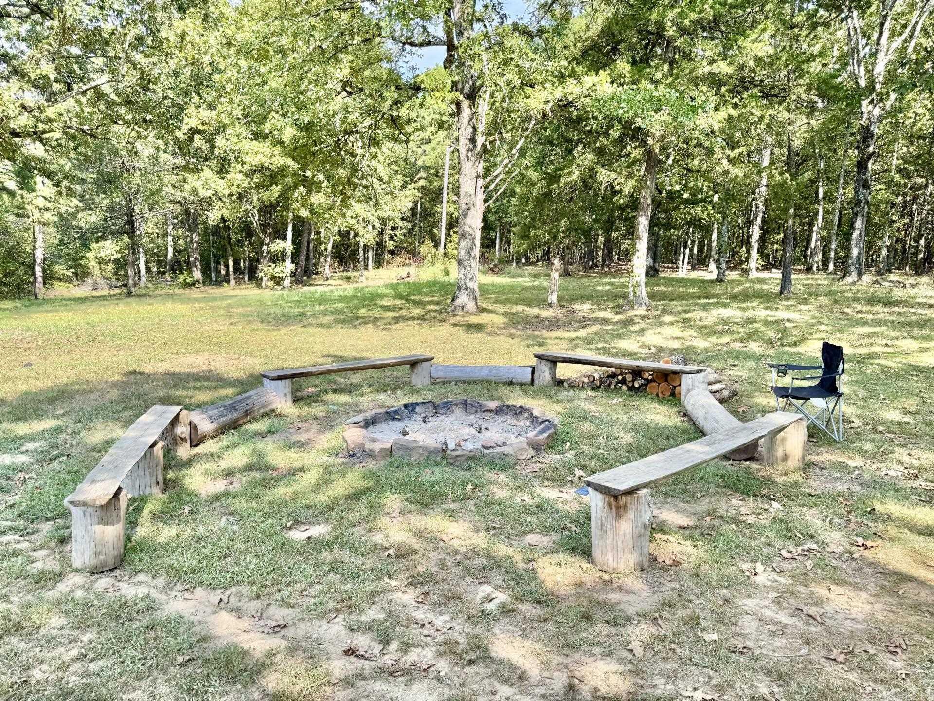 104 Flag Rd.  Leslie, AR