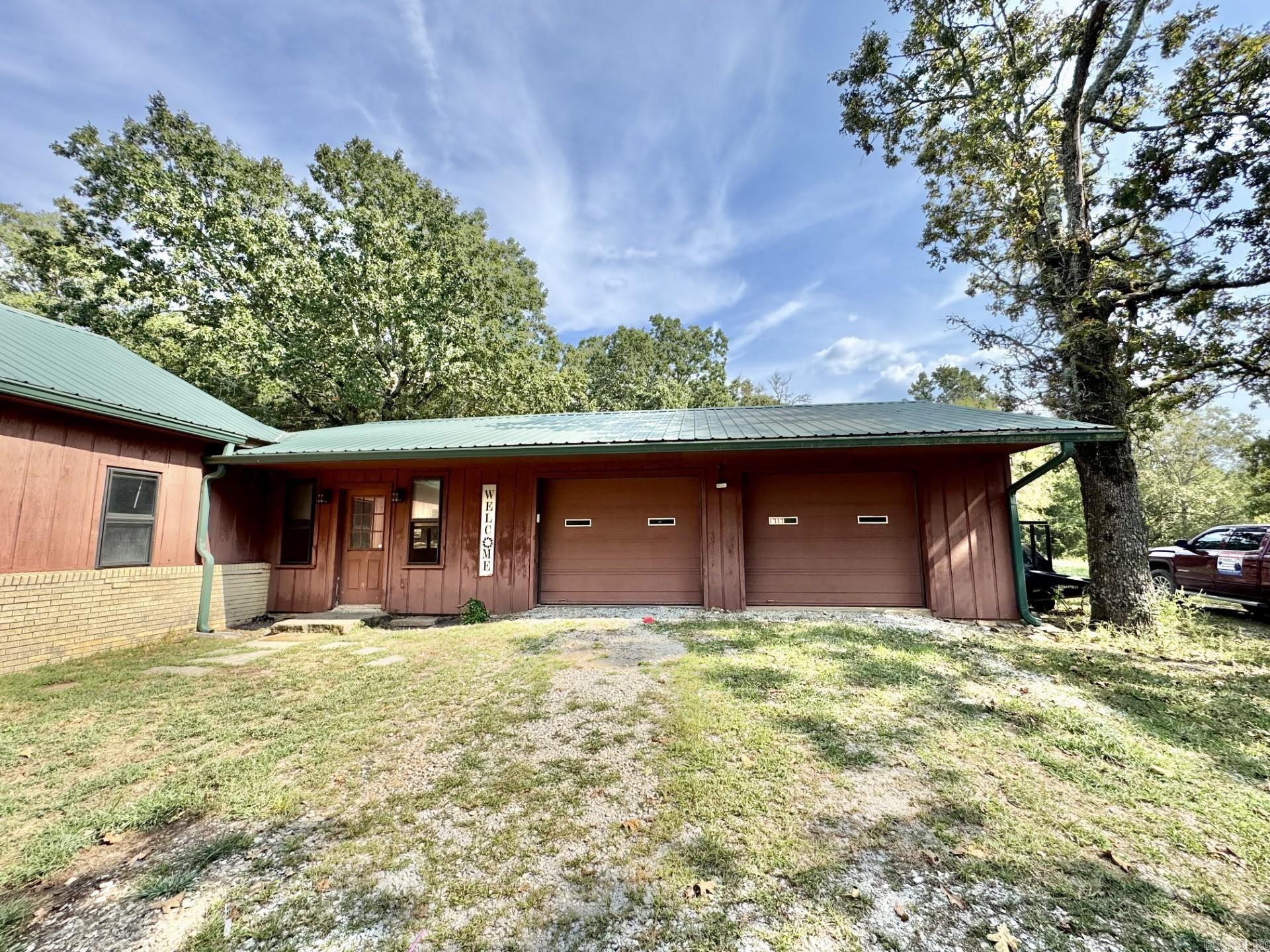 104 Flag Rd.  Leslie, AR