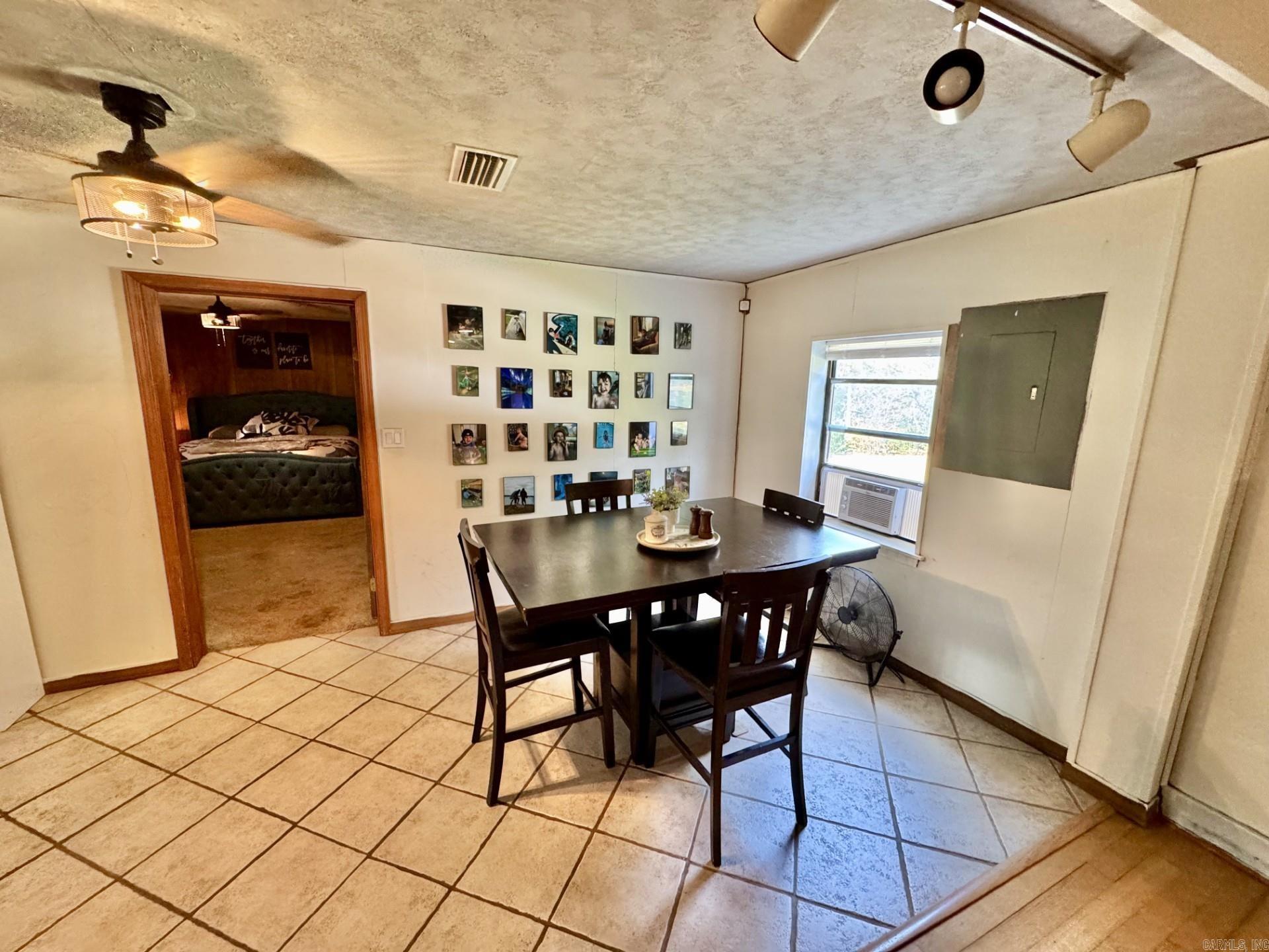 104 Flag Rd.  Leslie, AR