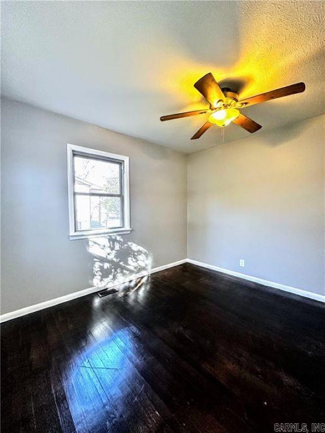 702 Beverly  Harrison, AR