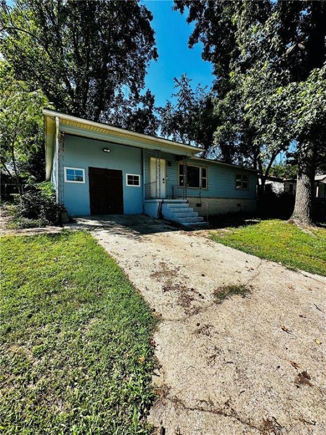 702 Beverly  Harrison, AR
