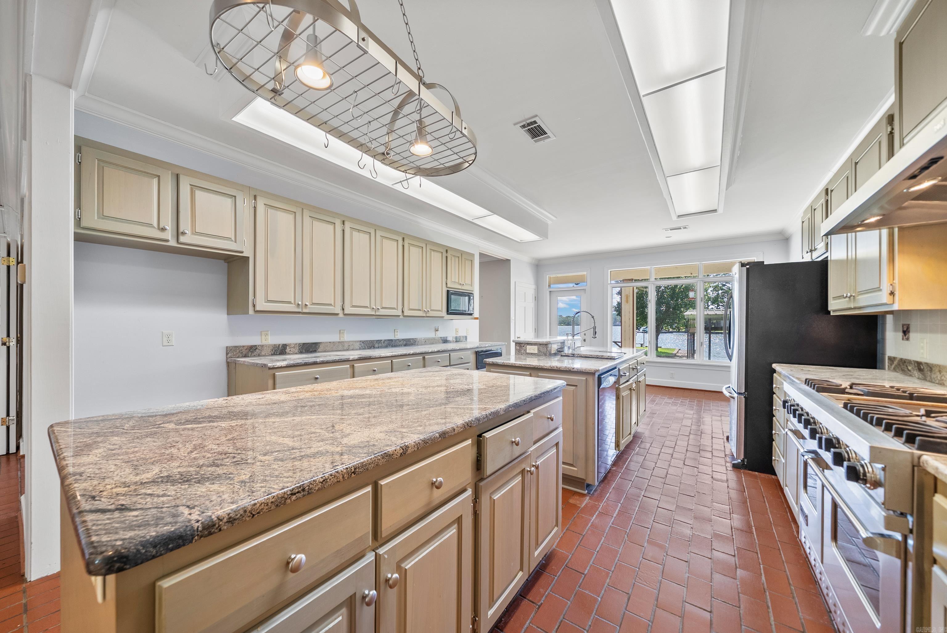 1241 Lakeshore  Hot Springs, AR
