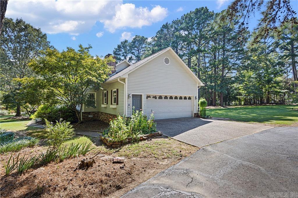 302 Meadow Rd  Russellville, AR