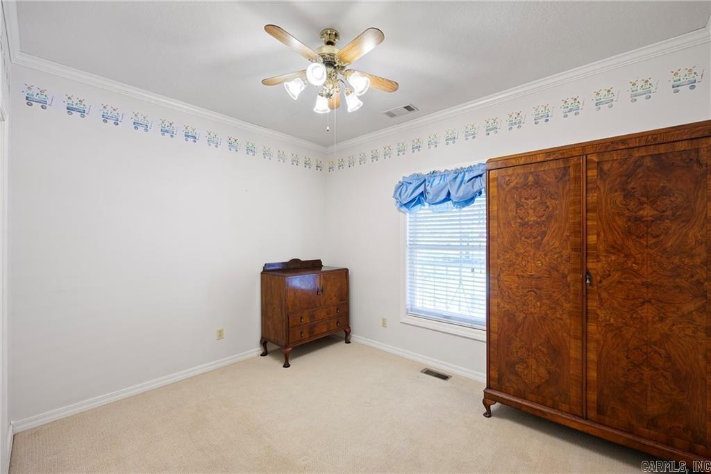 302 Meadow Rd  Russellville, AR