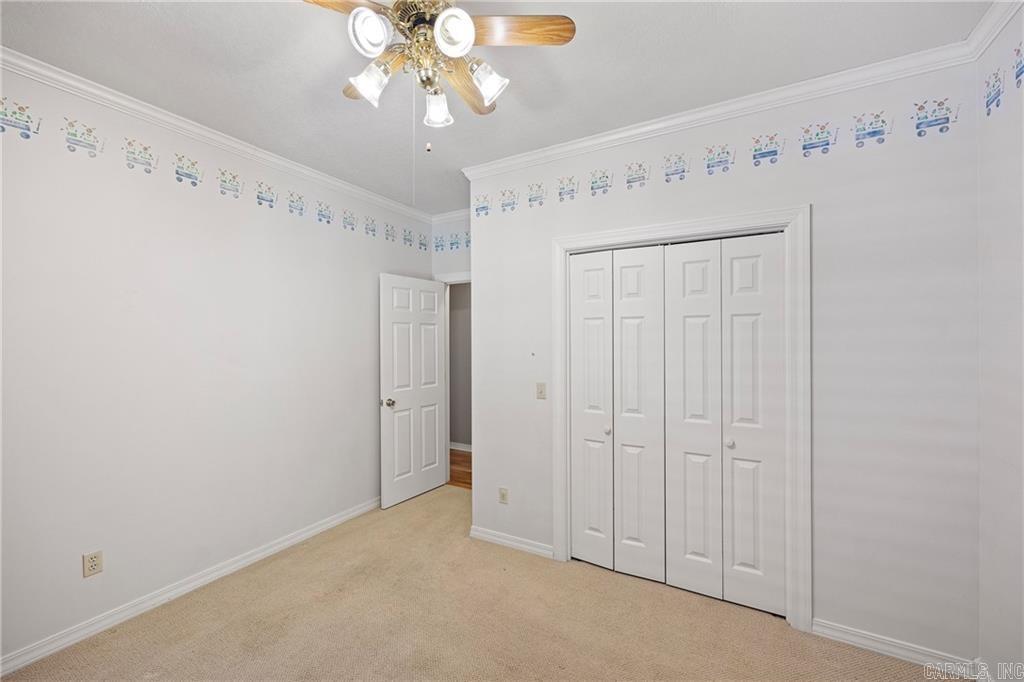 302 Meadow Rd  Russellville, AR