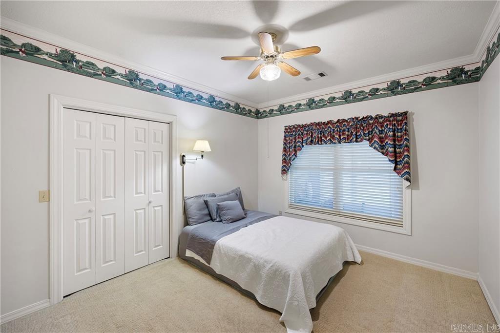 302 Meadow Rd  Russellville, AR