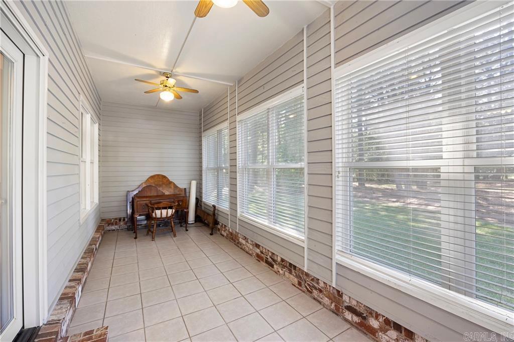 302 Meadow Rd  Russellville, AR