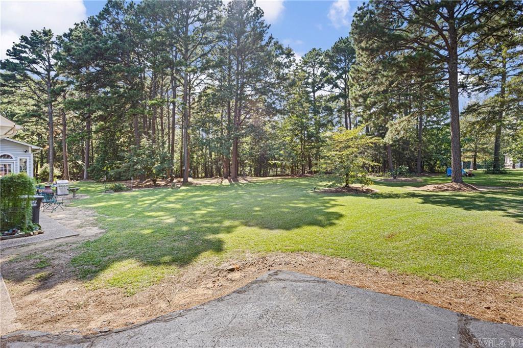 302 Meadow Rd  Russellville, AR