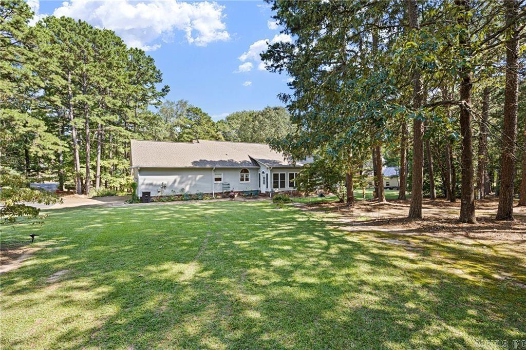 302 Meadow Rd  Russellville, AR