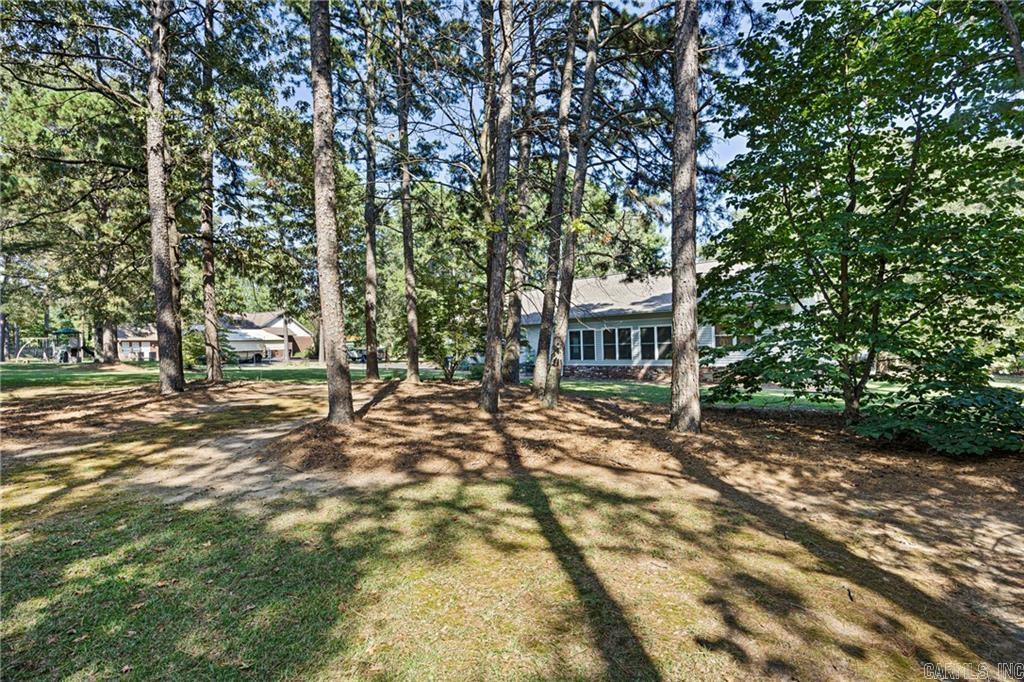 302 Meadow Rd  Russellville, AR