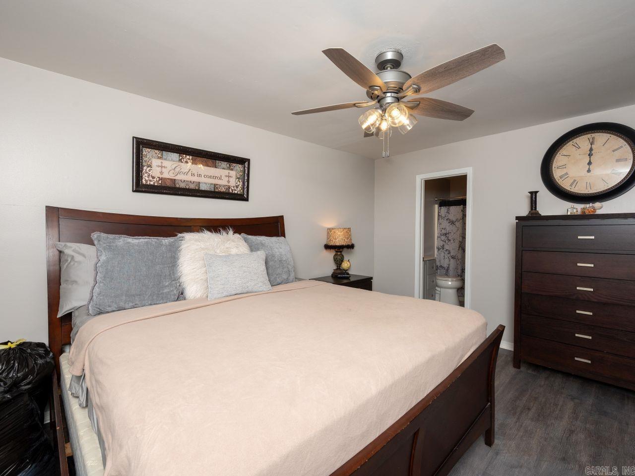 18 Willow Oak  Maumelle, AR