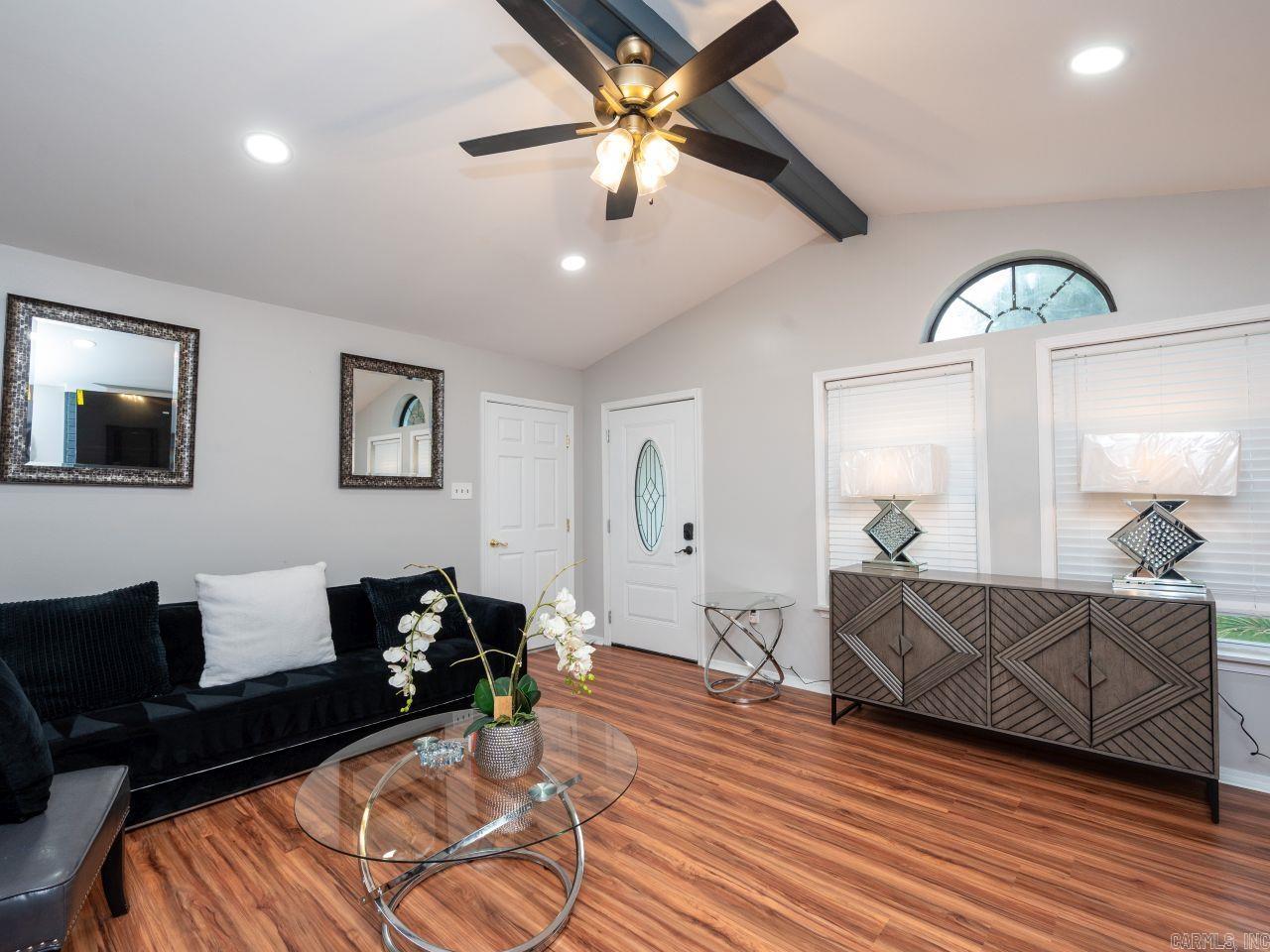 18 Willow Oak  Maumelle, AR