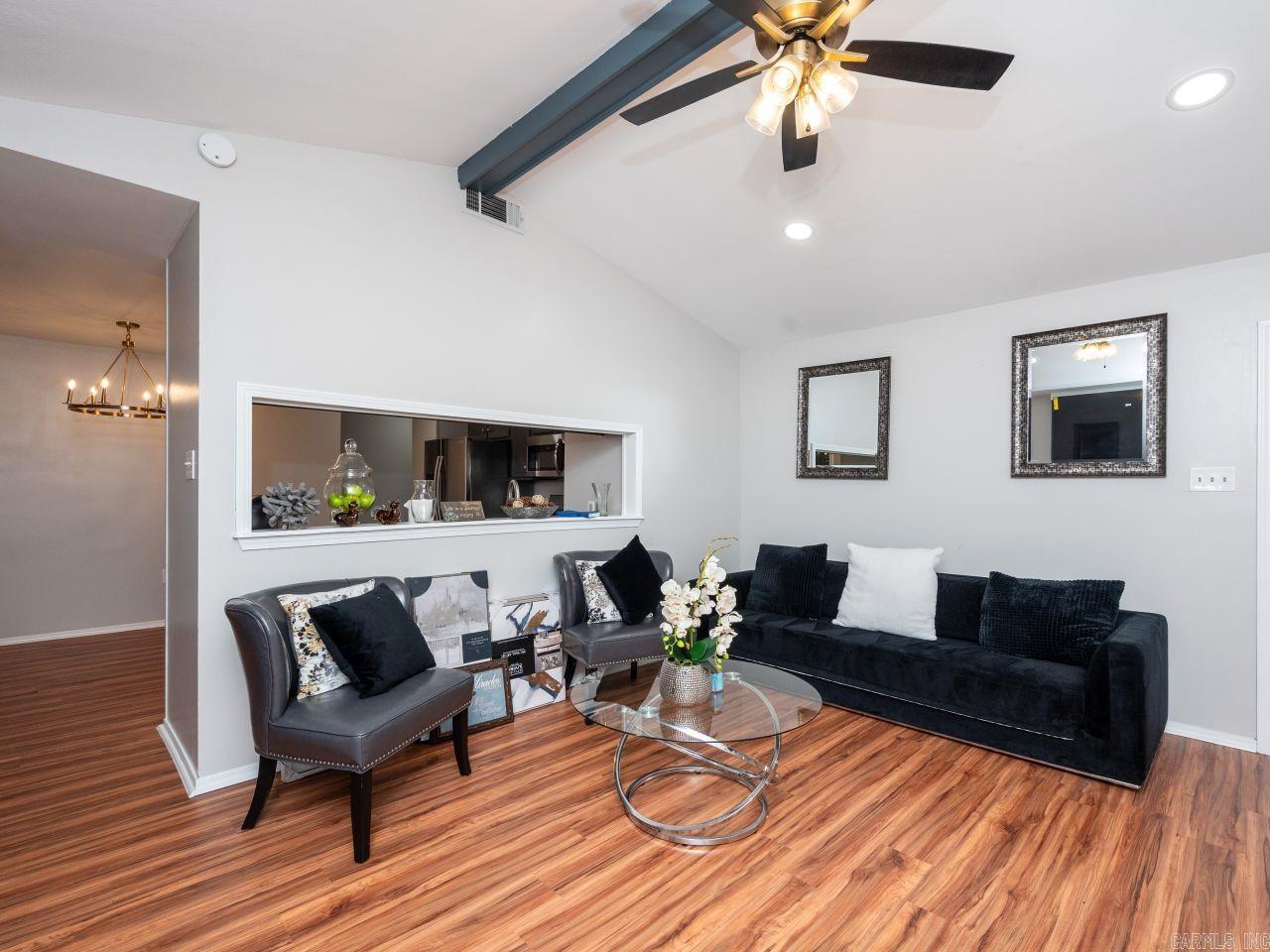 18 Willow Oak  Maumelle, AR