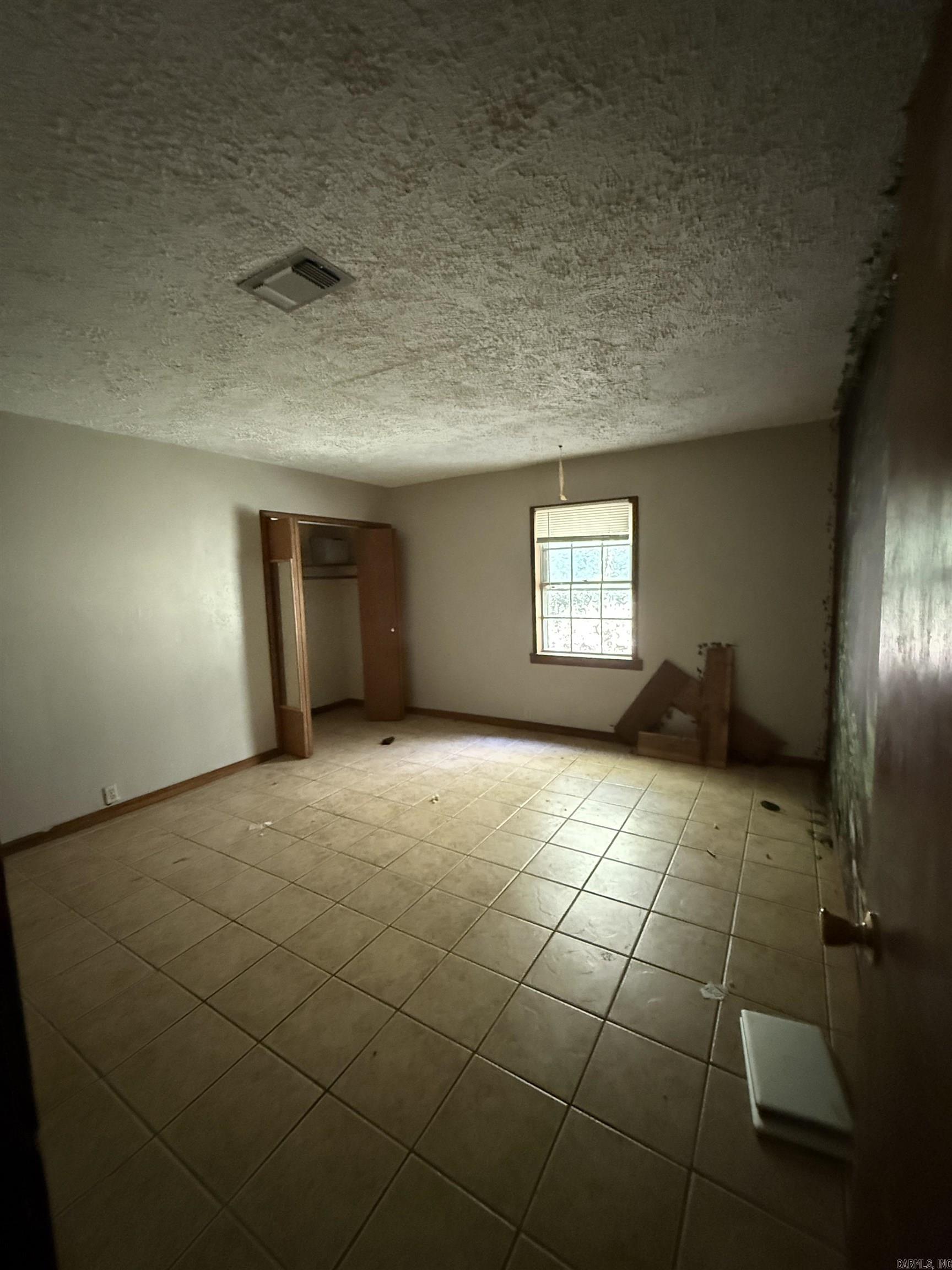 511 Warner Avenue Mena, AR 71953