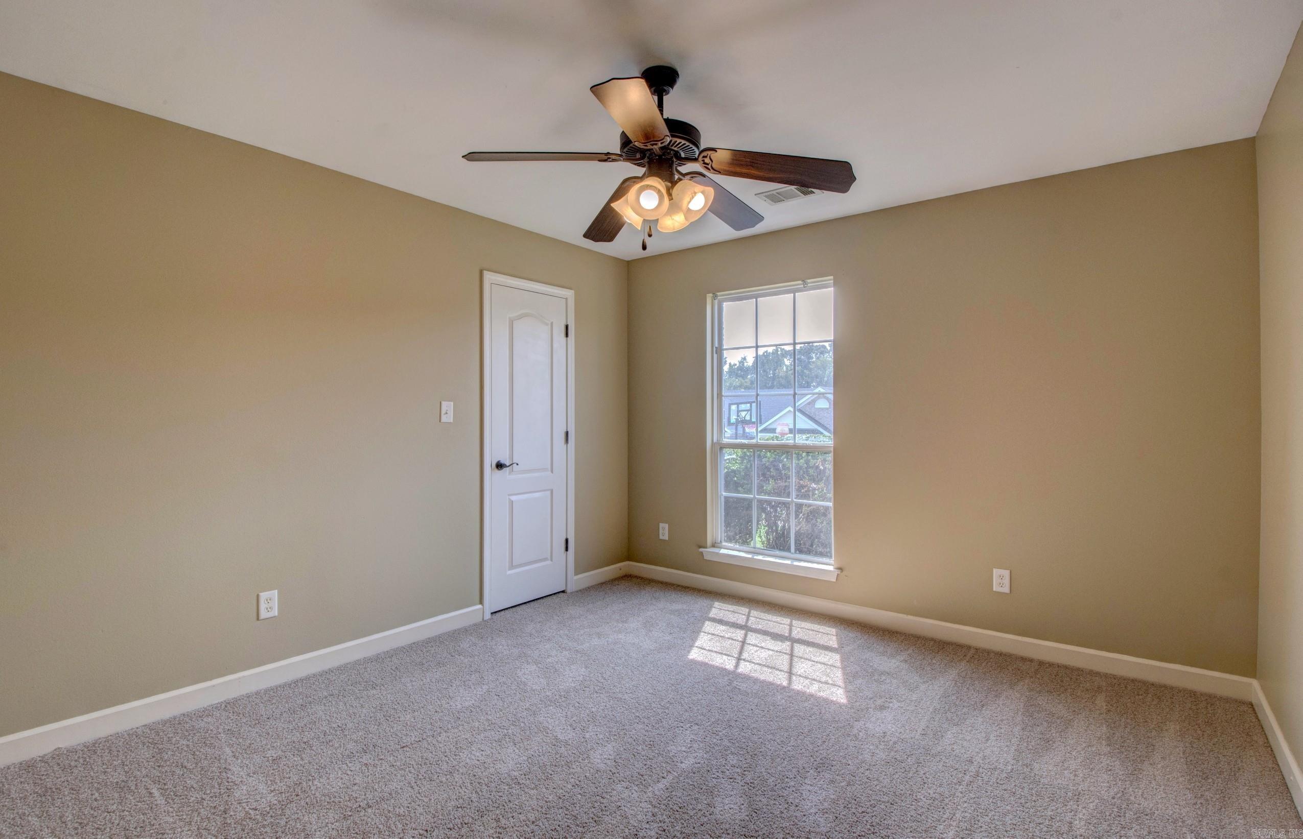 1725 White Oak  Benton, AR