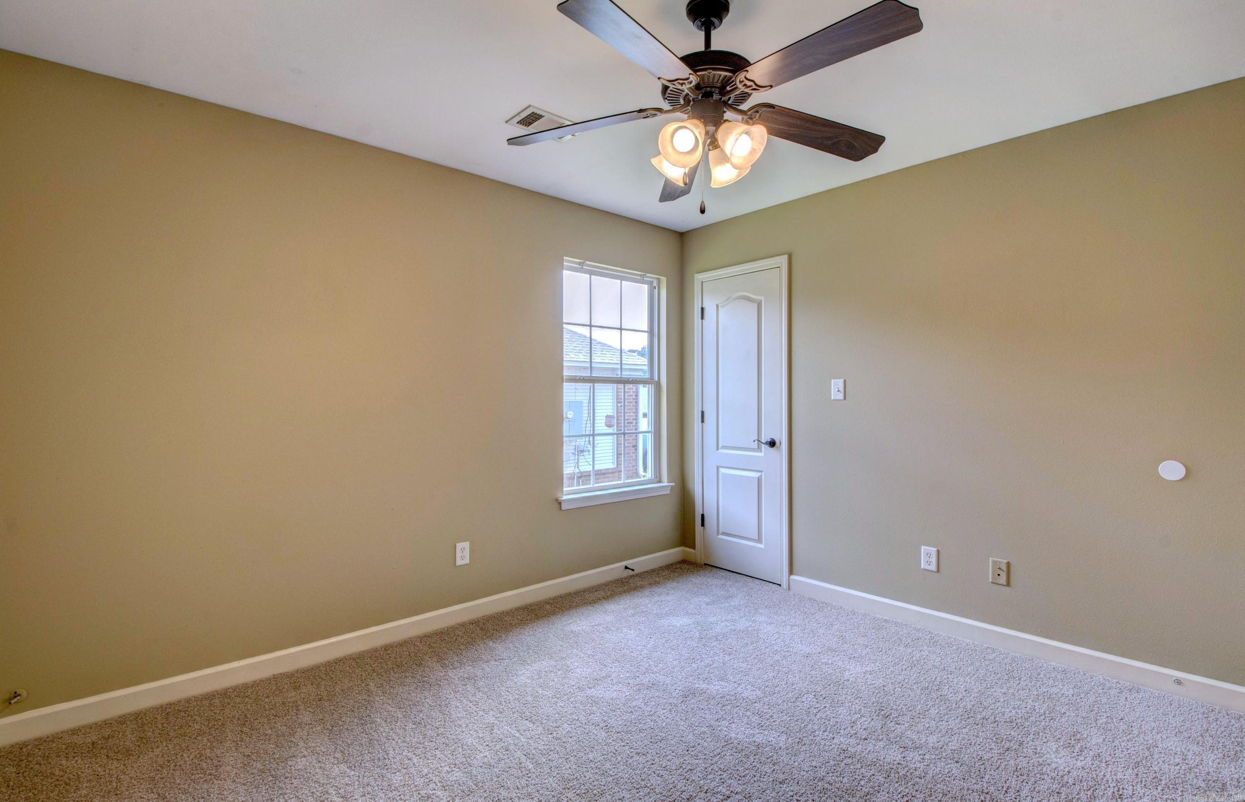 1725 White Oak  Benton, AR