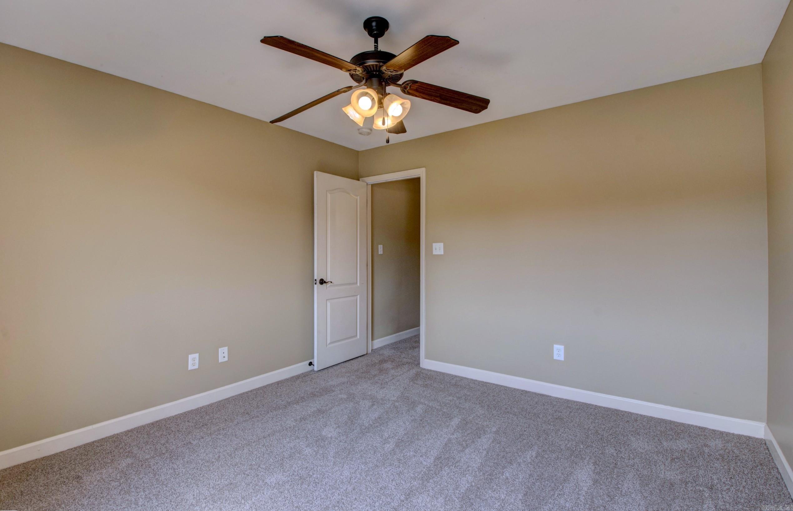 1725 White Oak  Benton, AR