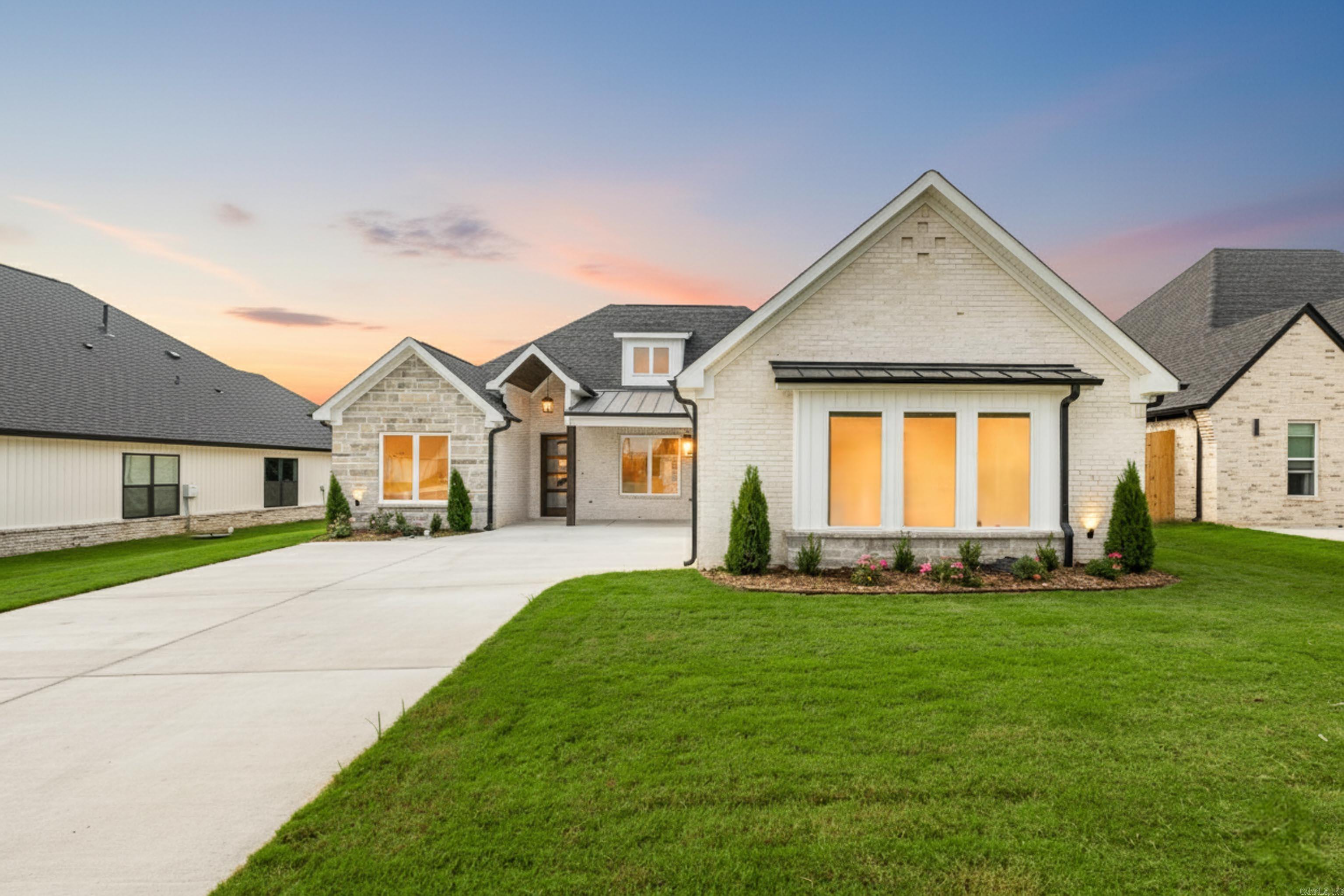 6217 Creekwater  Alexander, AR