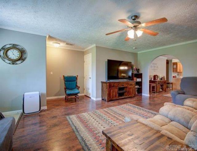 97 Acorn Hollow Lane  Pine Bluff, AR