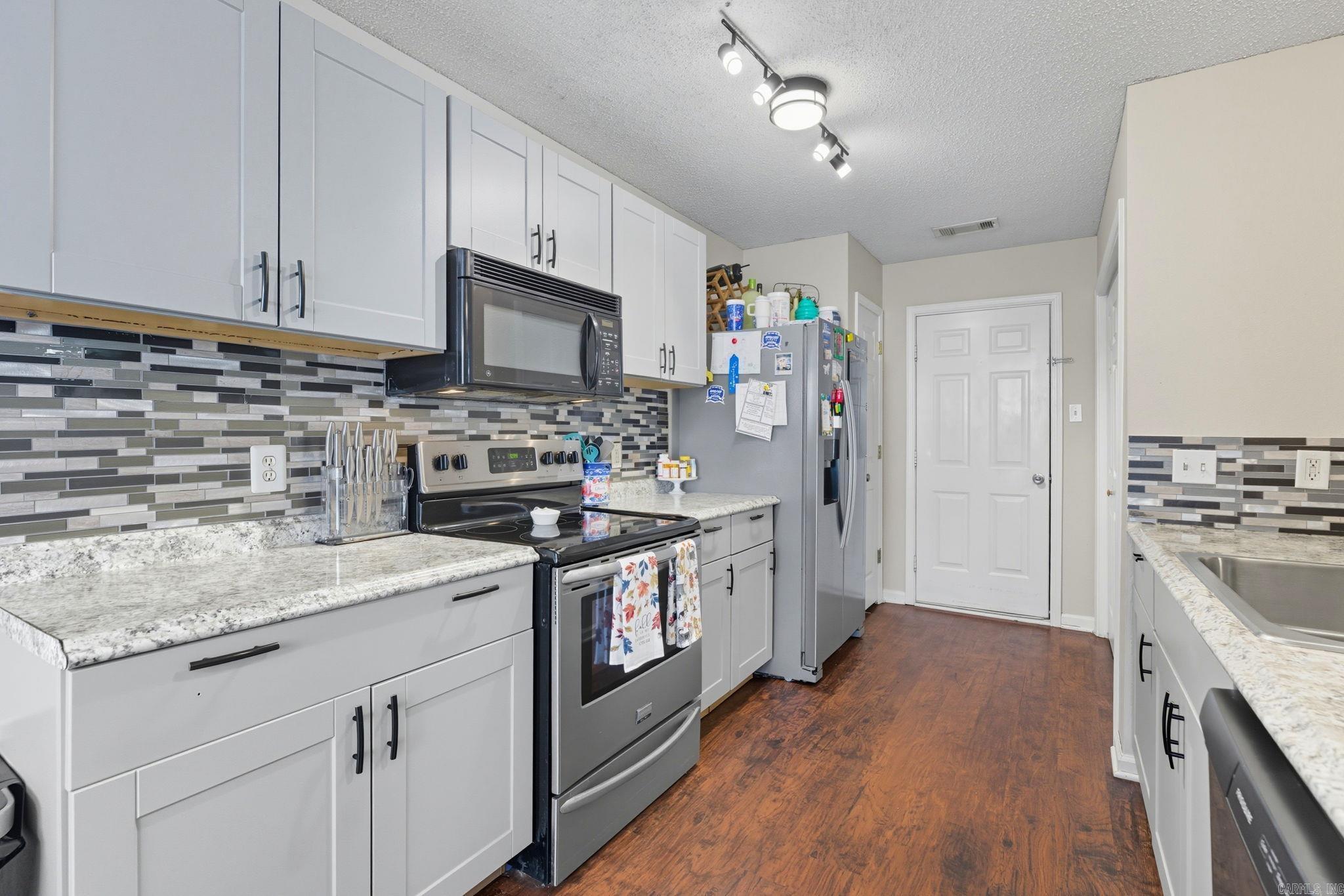 2224 Cedar Ridge  Benton, AR