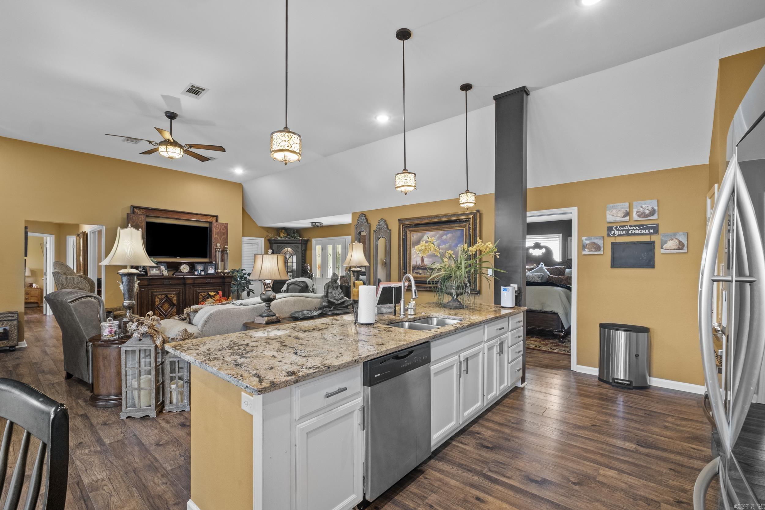 407 Country Squire  Searcy, AR