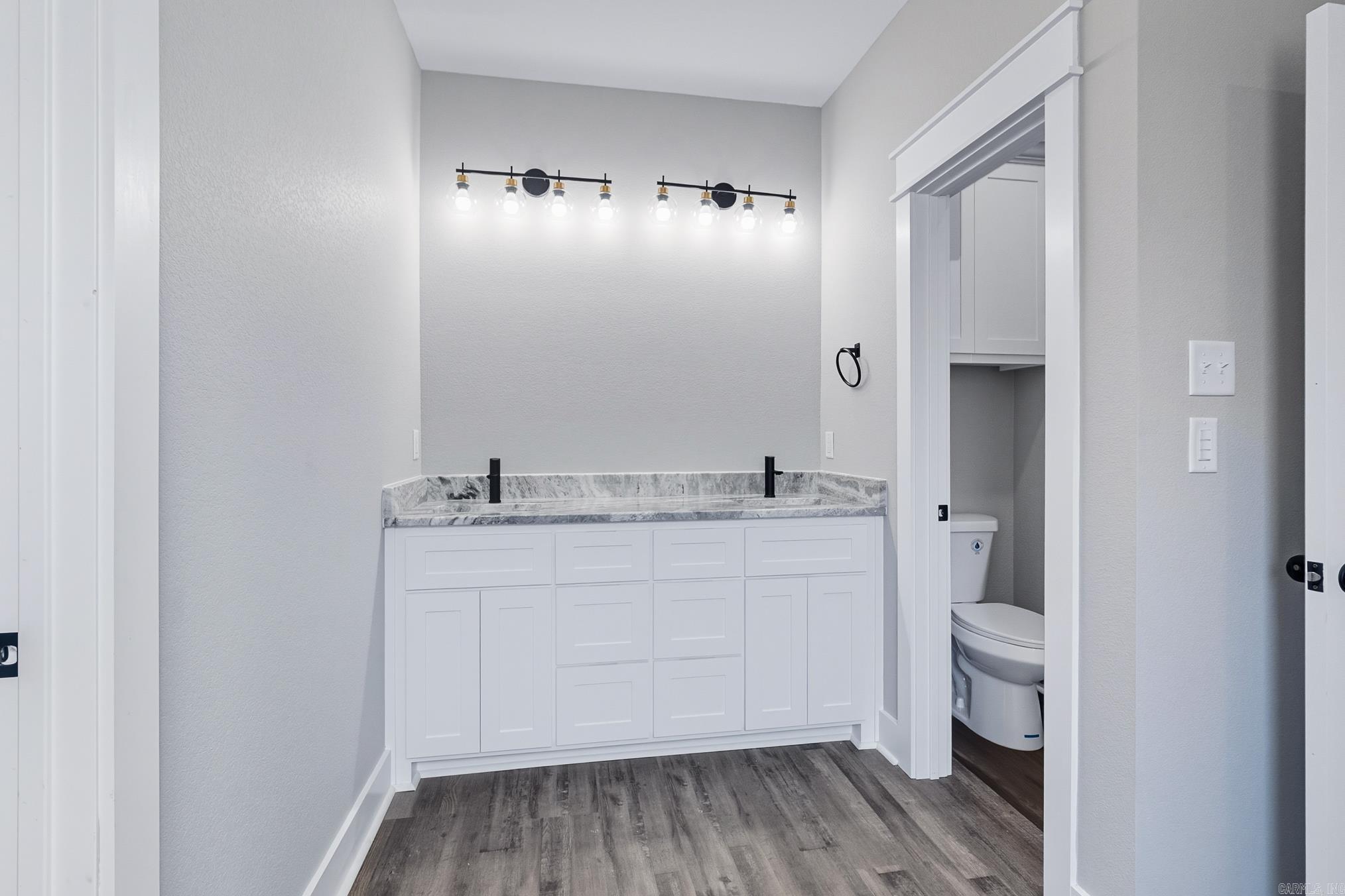 21 Libra  Ward, AR