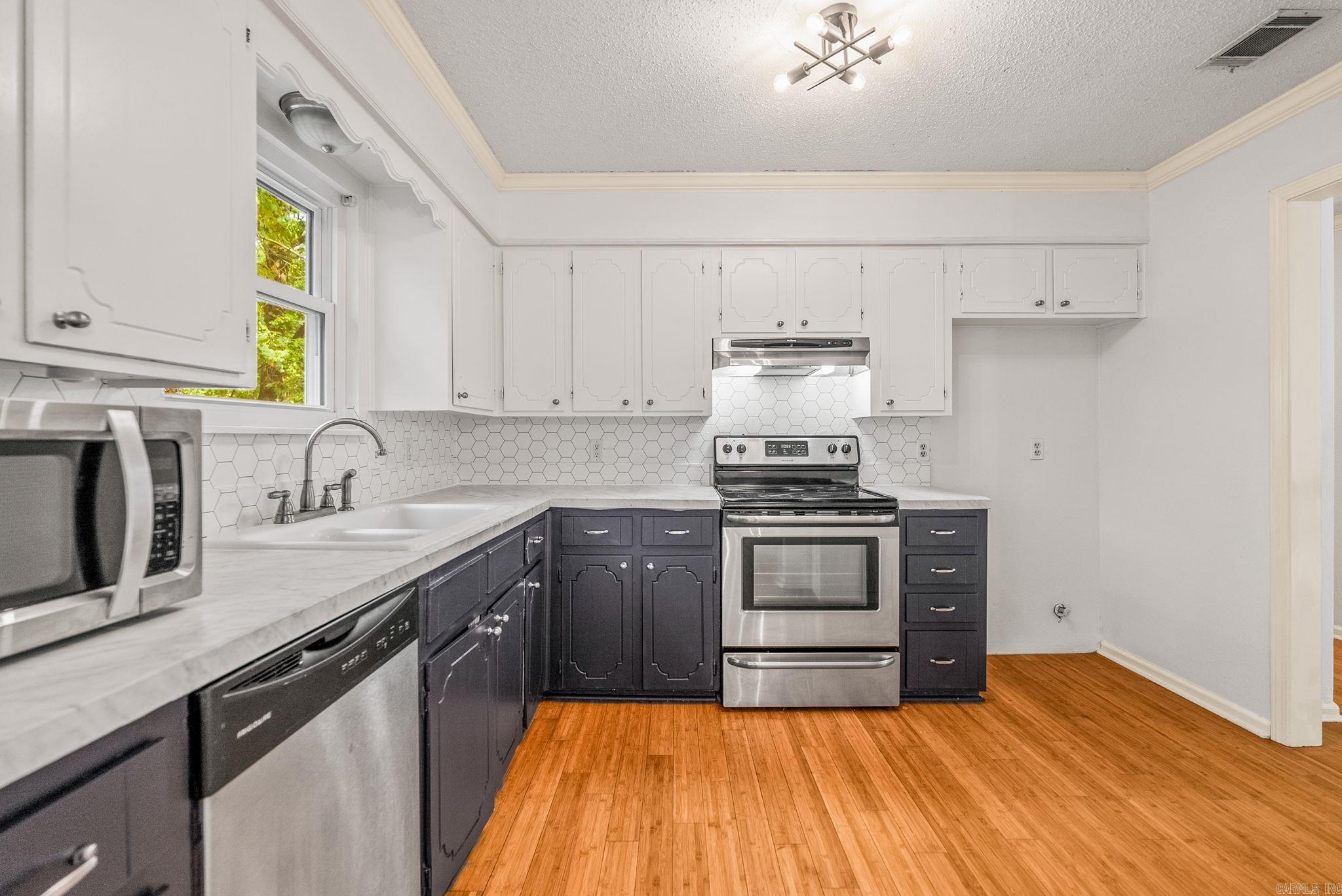2 Cottonwood  Little Rock, AR