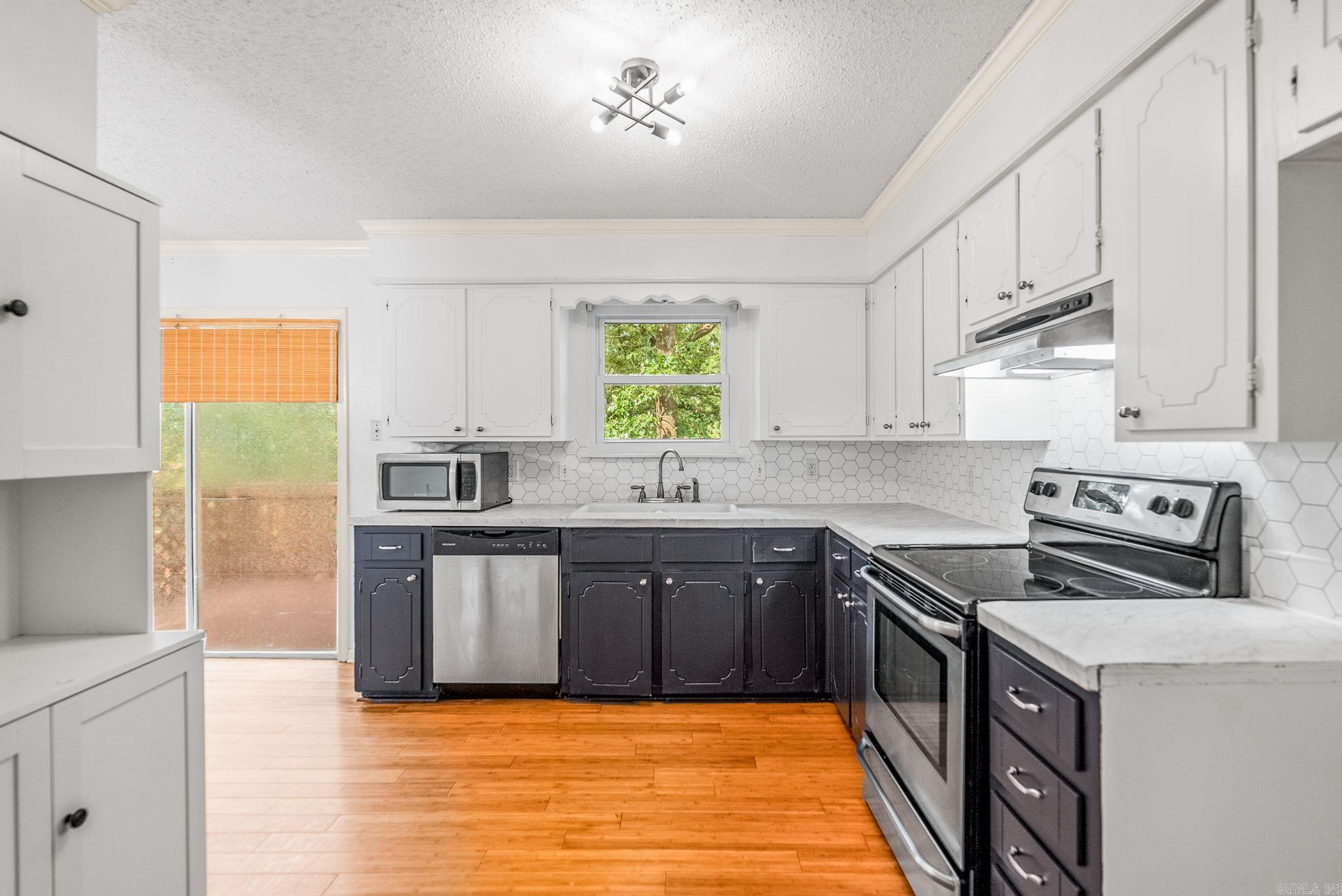 2 Cottonwood  Little Rock, AR