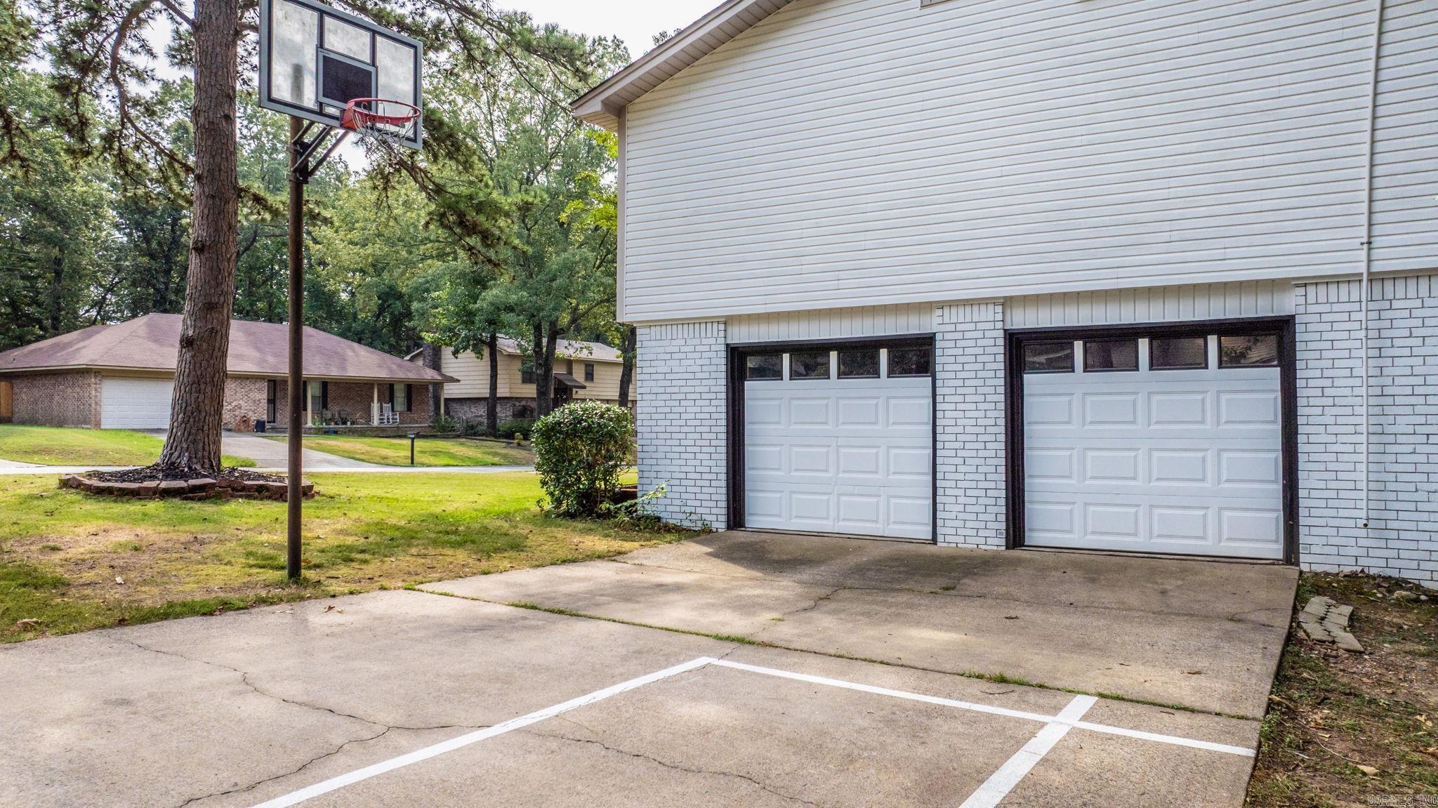 2 Cottonwood  Little Rock, AR