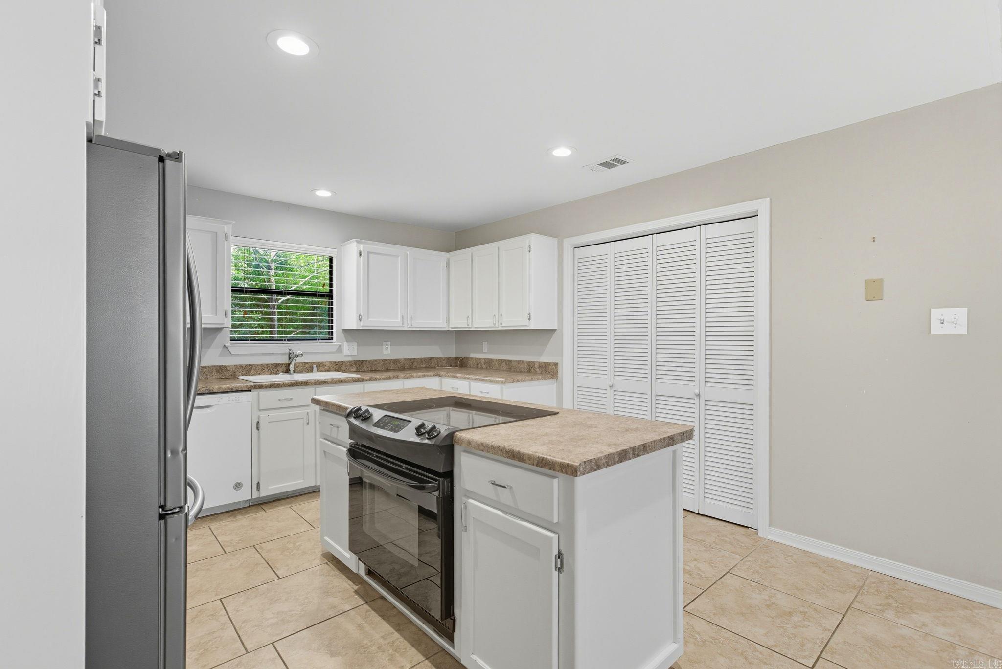 15 Cambay  Little Rock, AR