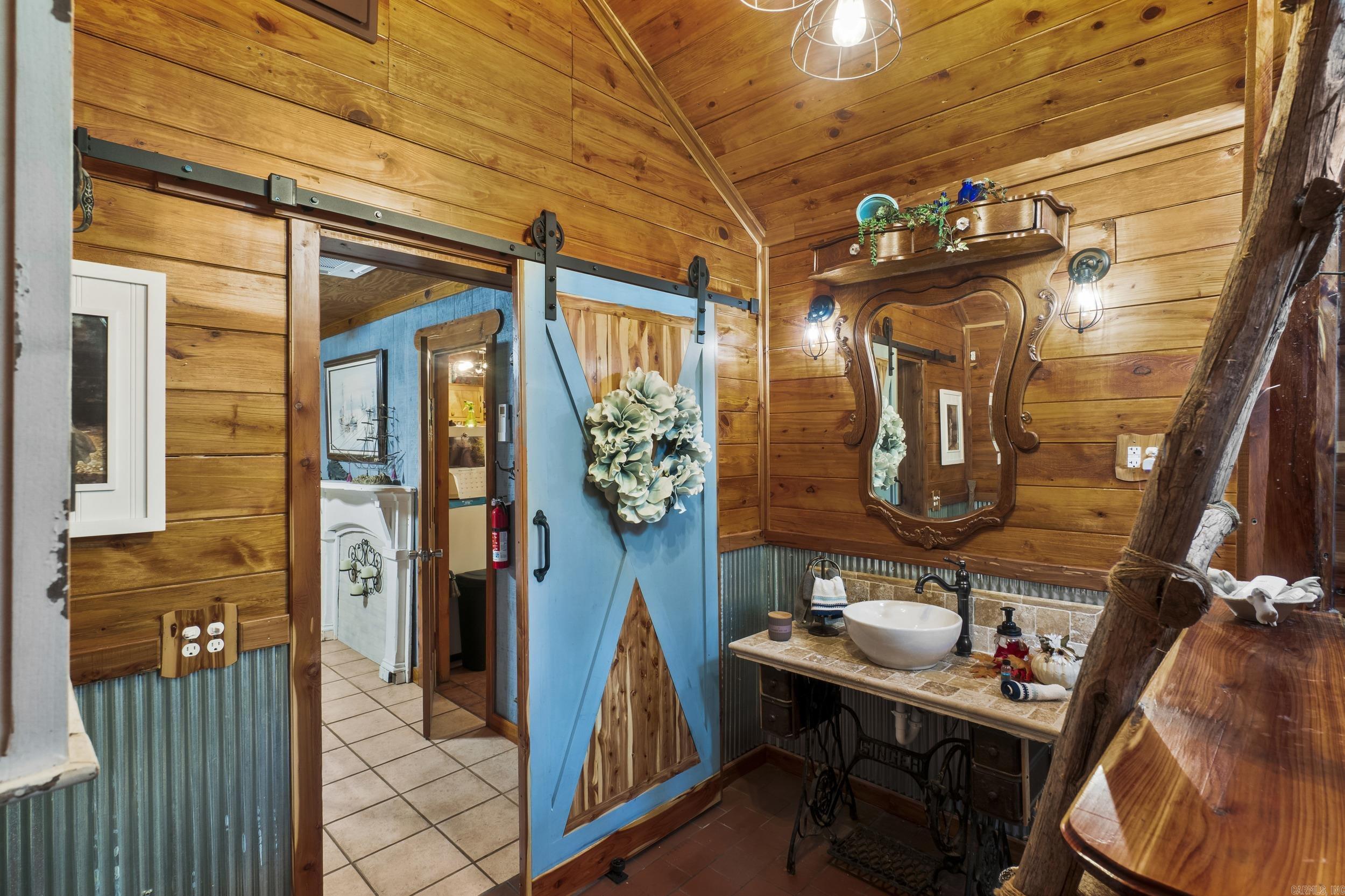 109 Collins  Pangburn, AR