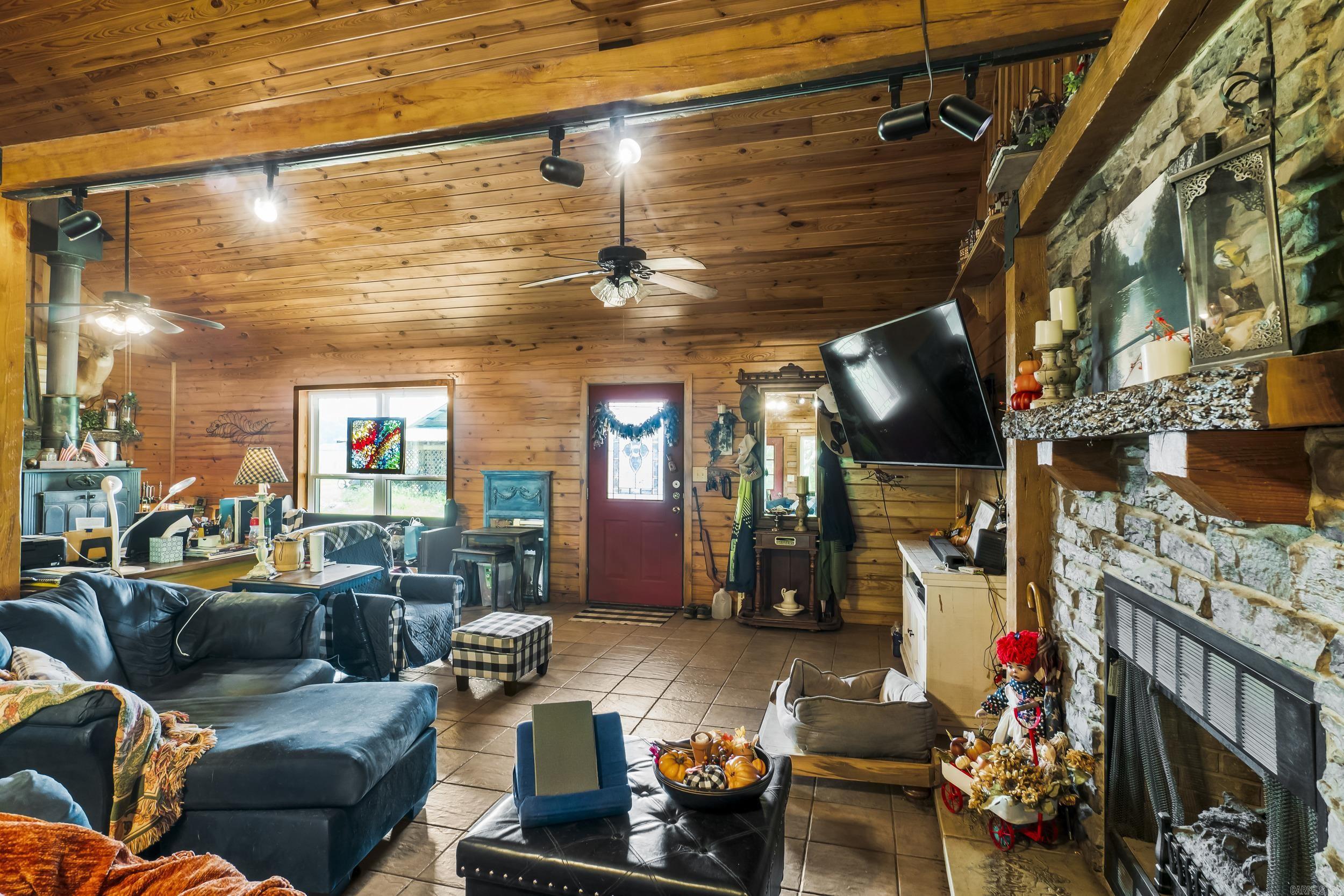 109 Collins  Pangburn, AR