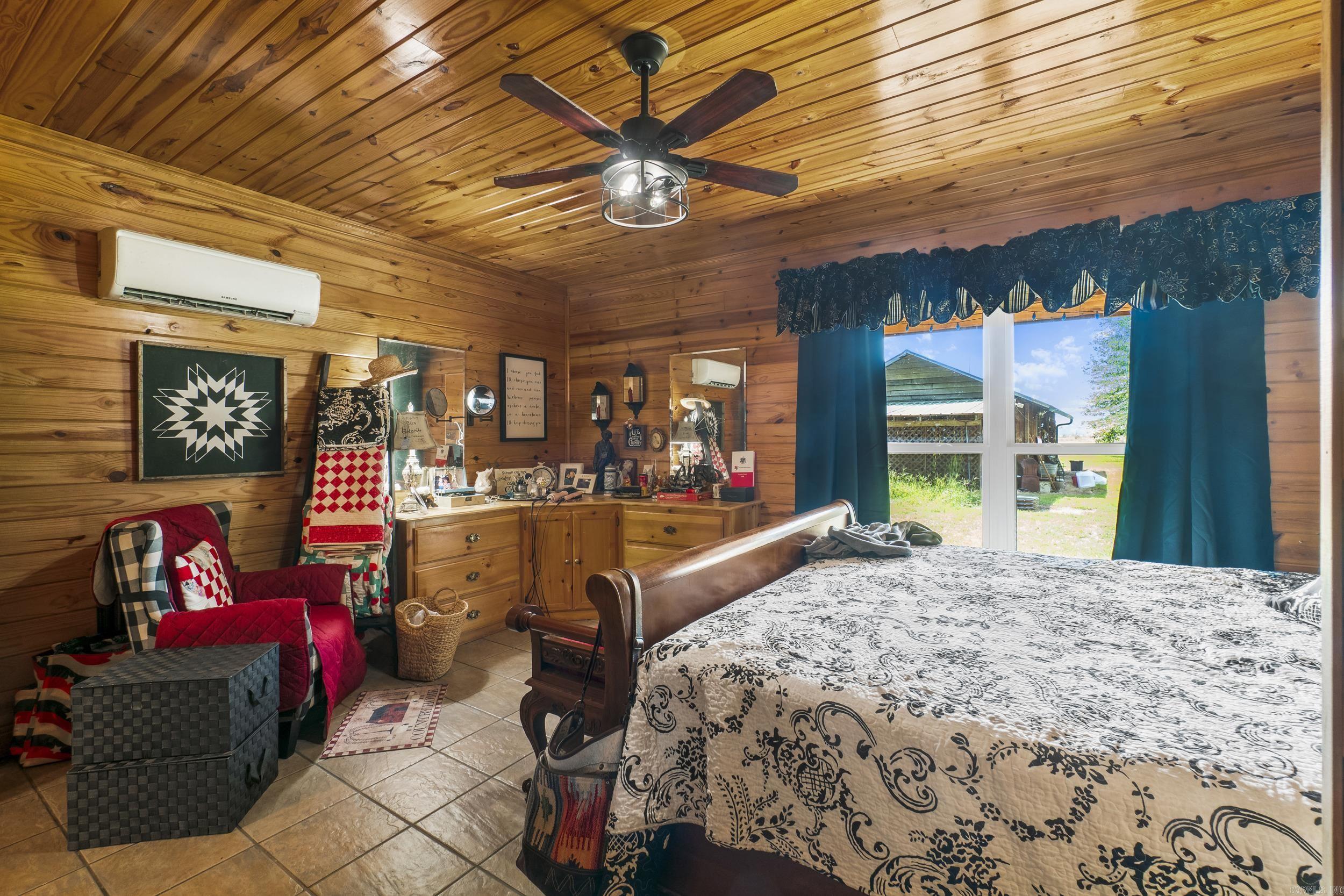 109 Collins  Pangburn, AR