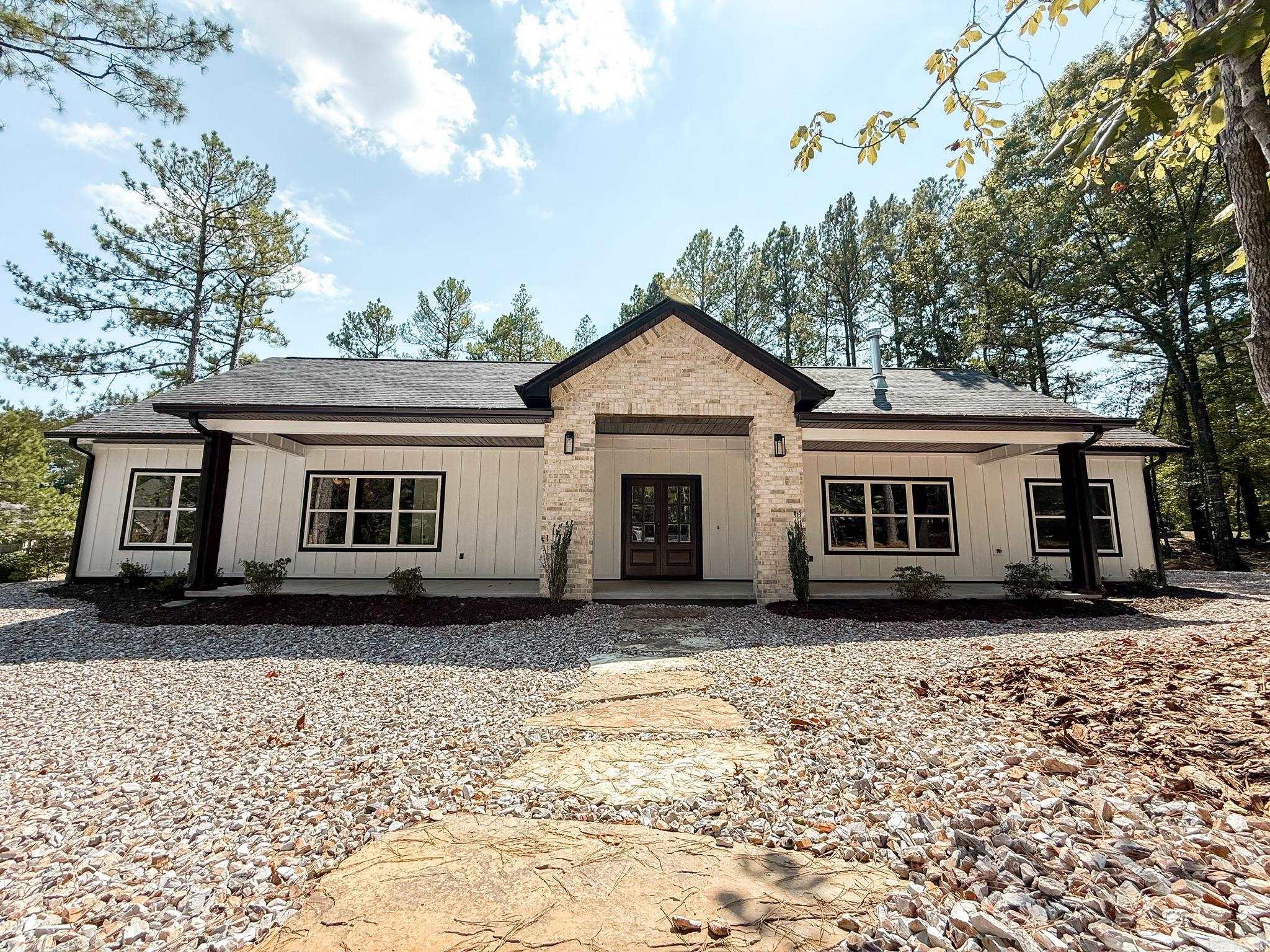 2 Breve  Hot Springs Village, AR