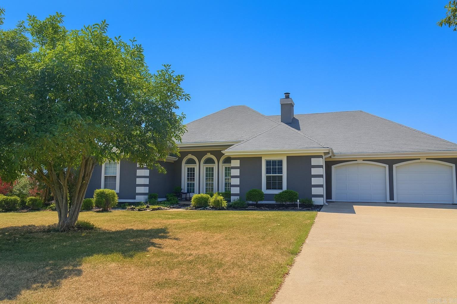 305 Greenmeadow  Jonesboro, AR