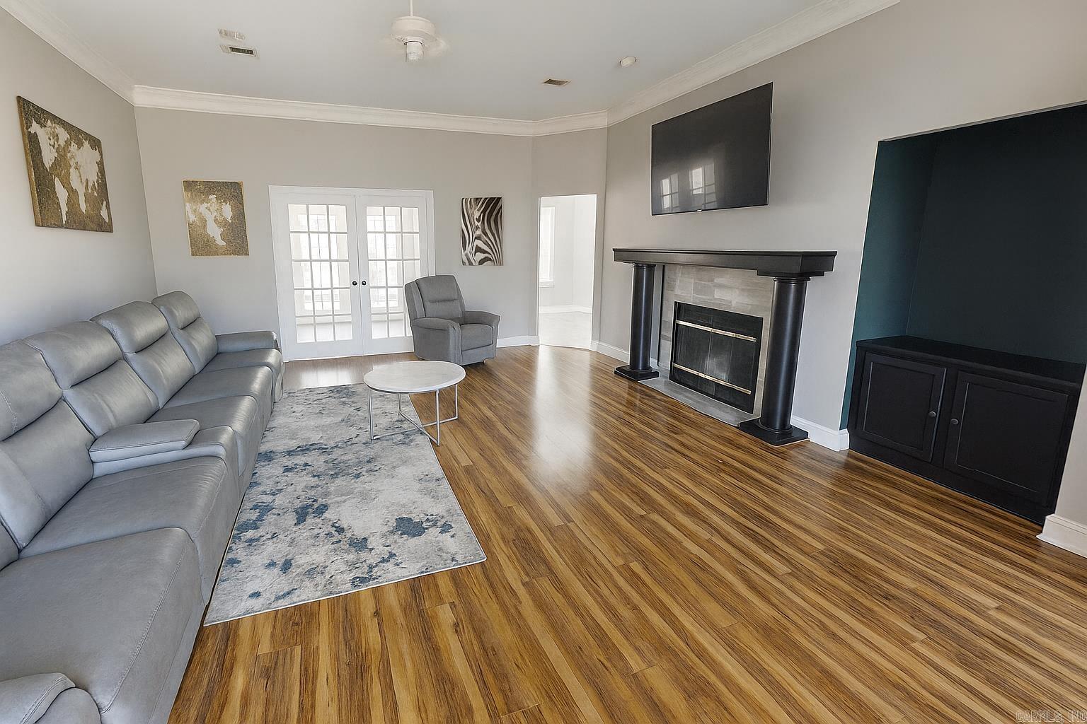 305 Greenmeadow  Jonesboro, AR