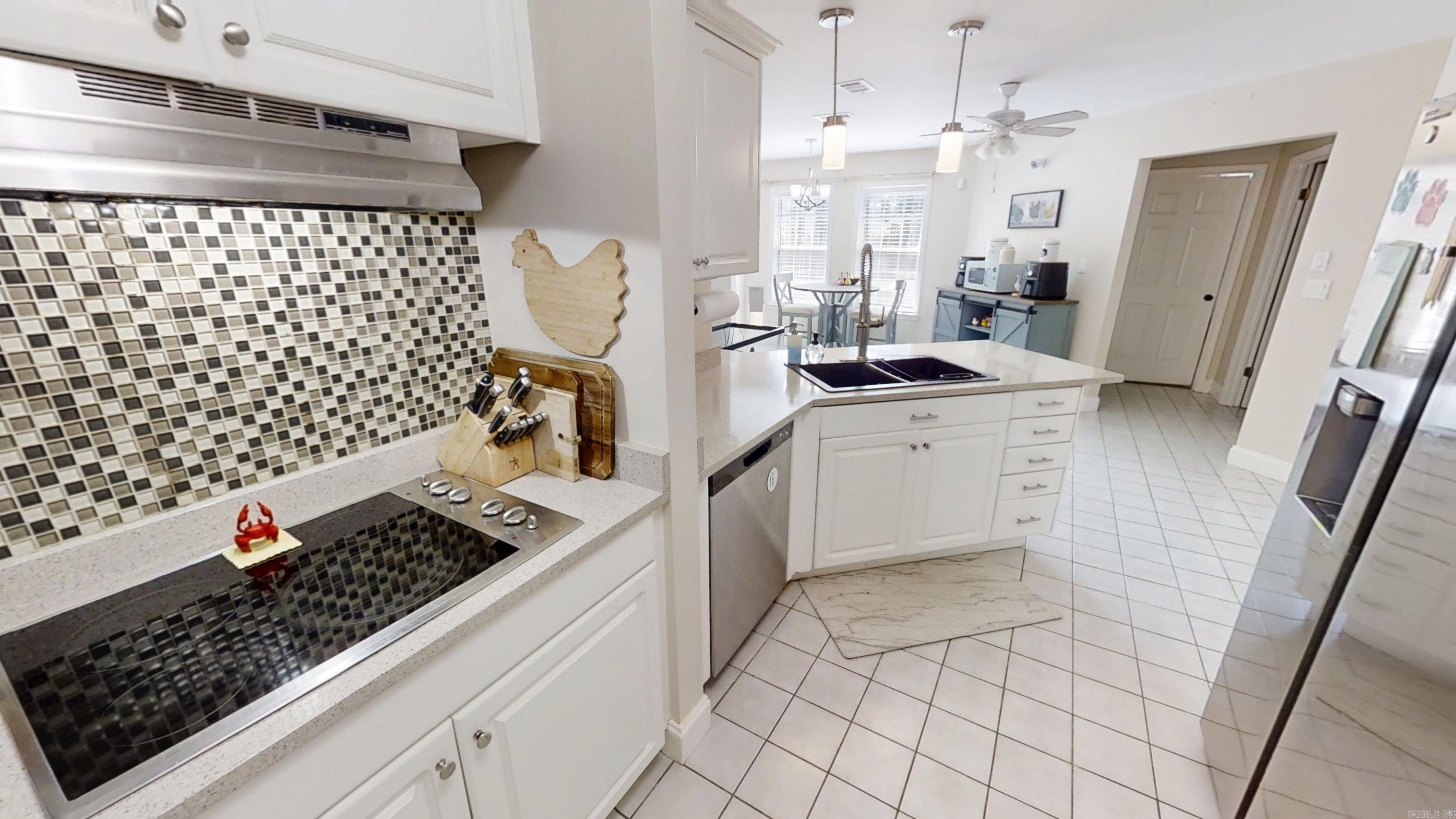 305 Greenmeadow  Jonesboro, AR
