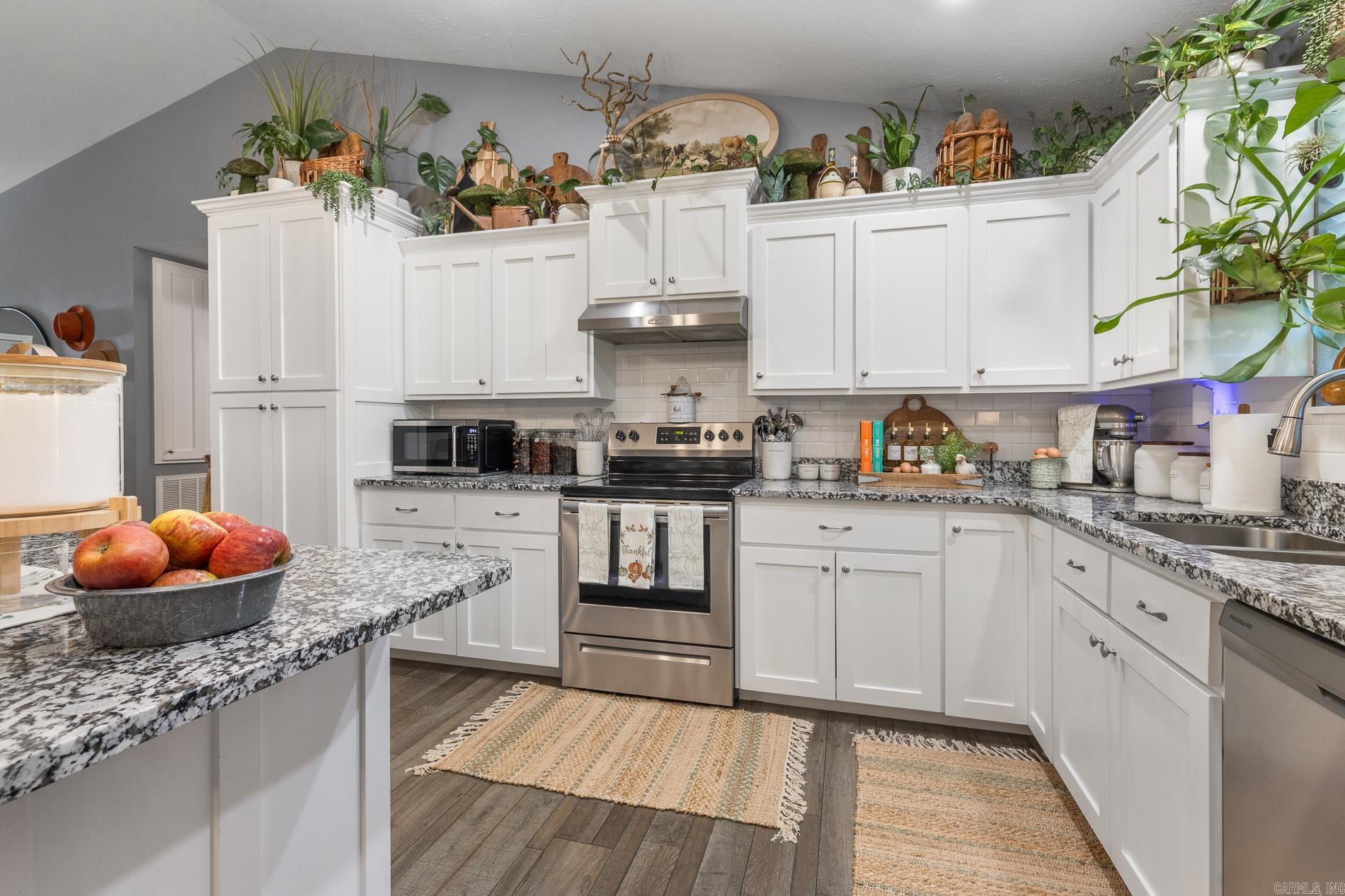 6080 Oak Leaf  Harrison, AR