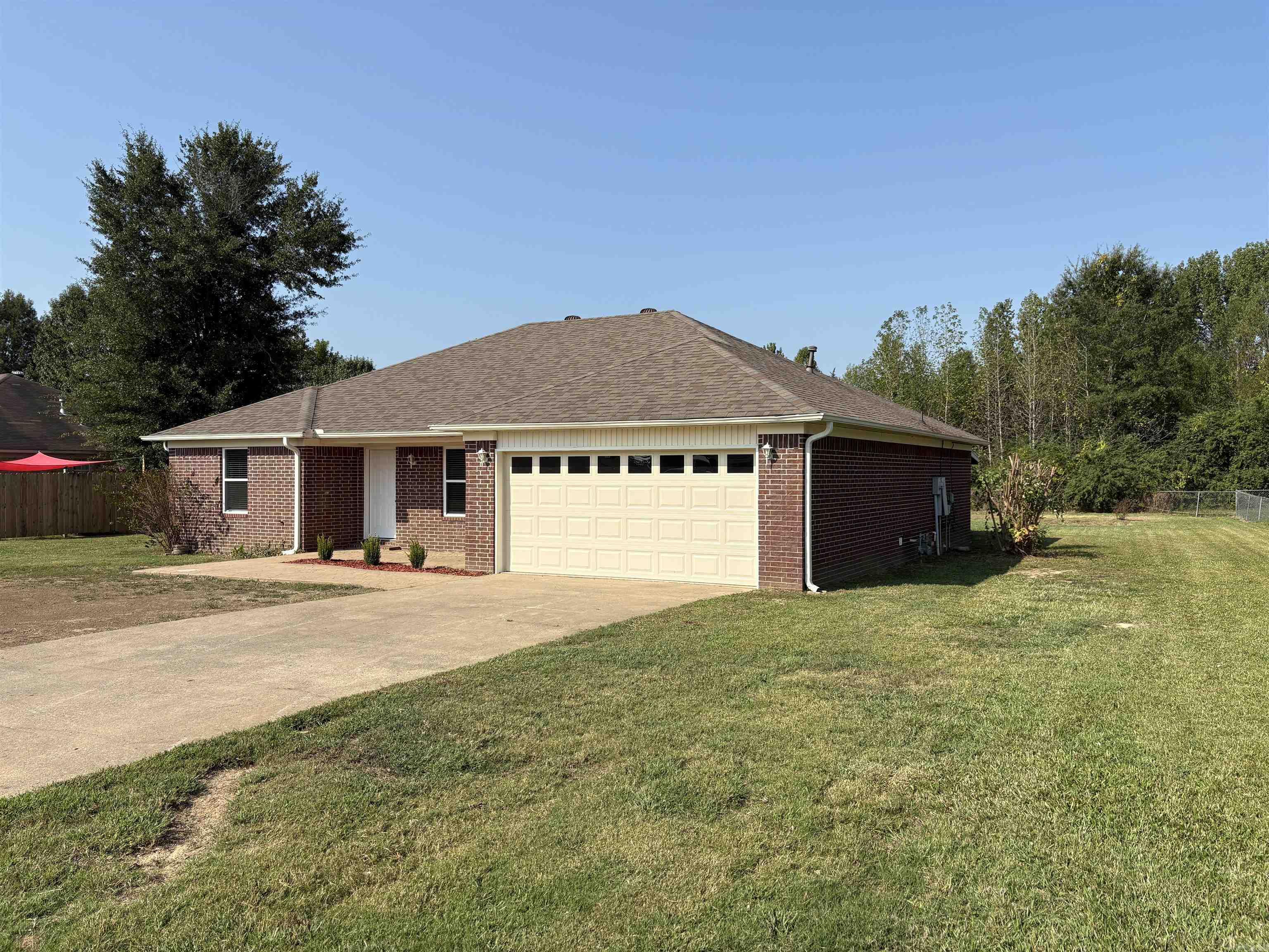 8 Hummingbird  Vilonia, AR