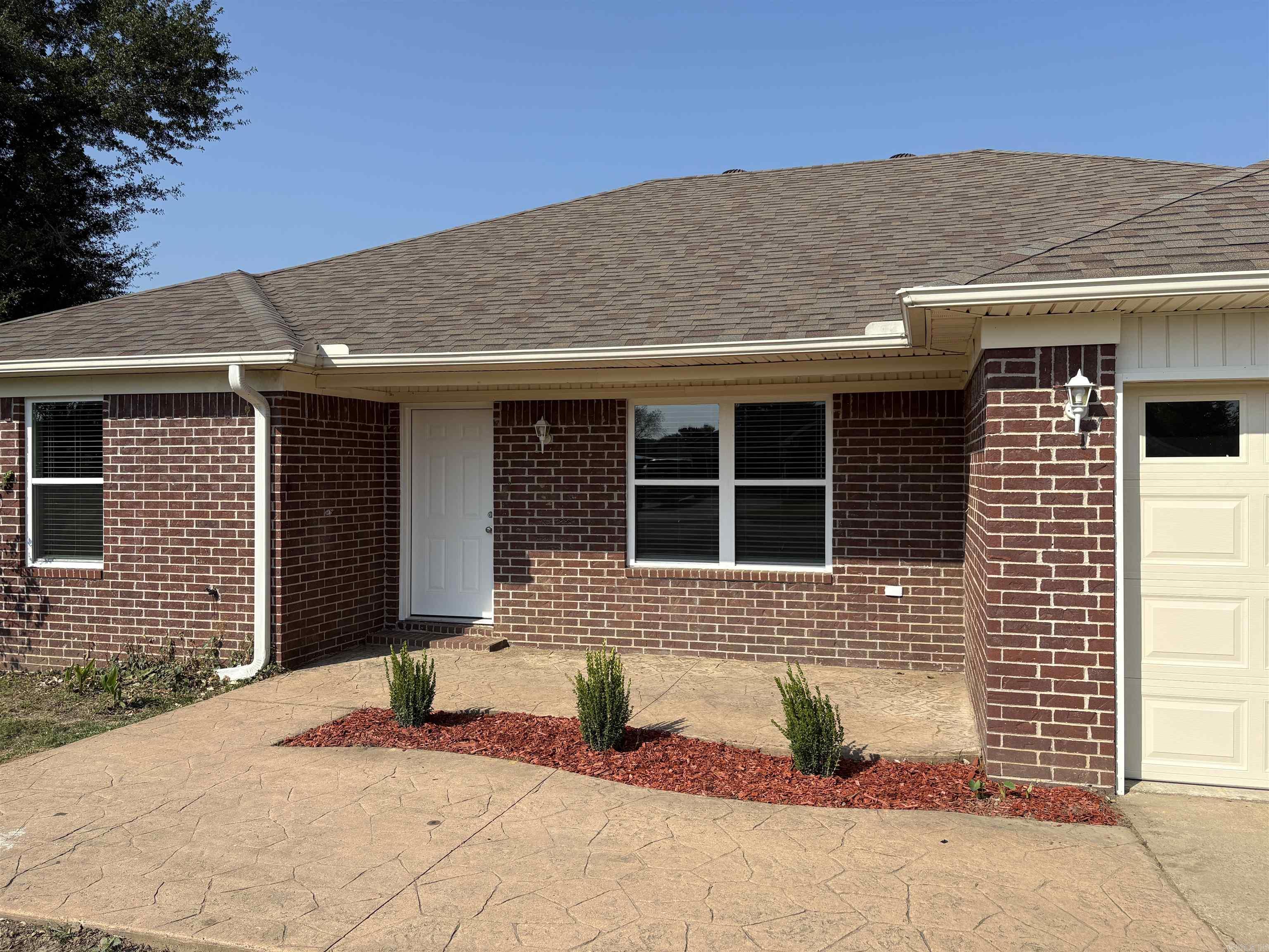 8 Hummingbird  Vilonia, AR