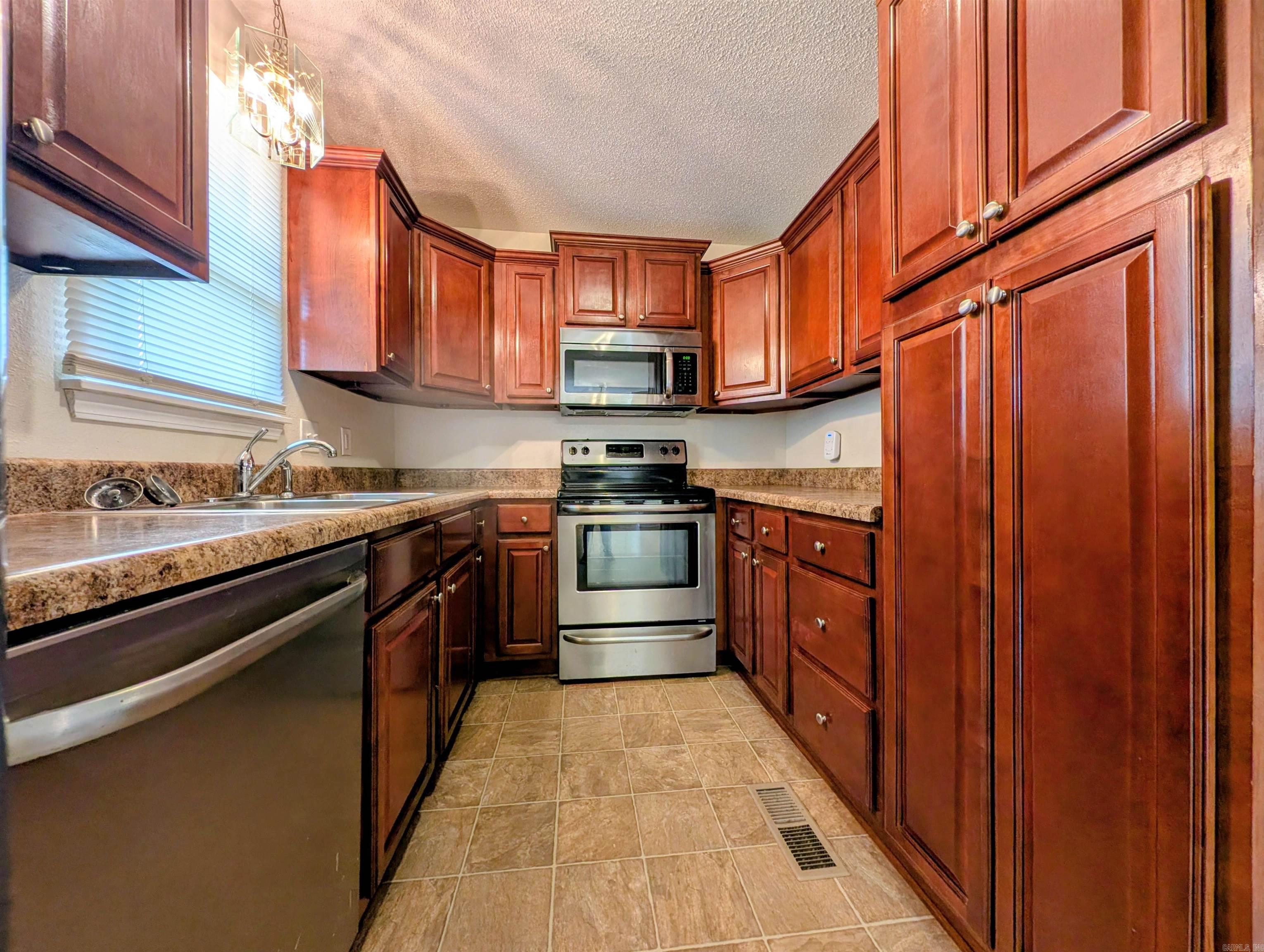 11 Earl  Oppelo, AR