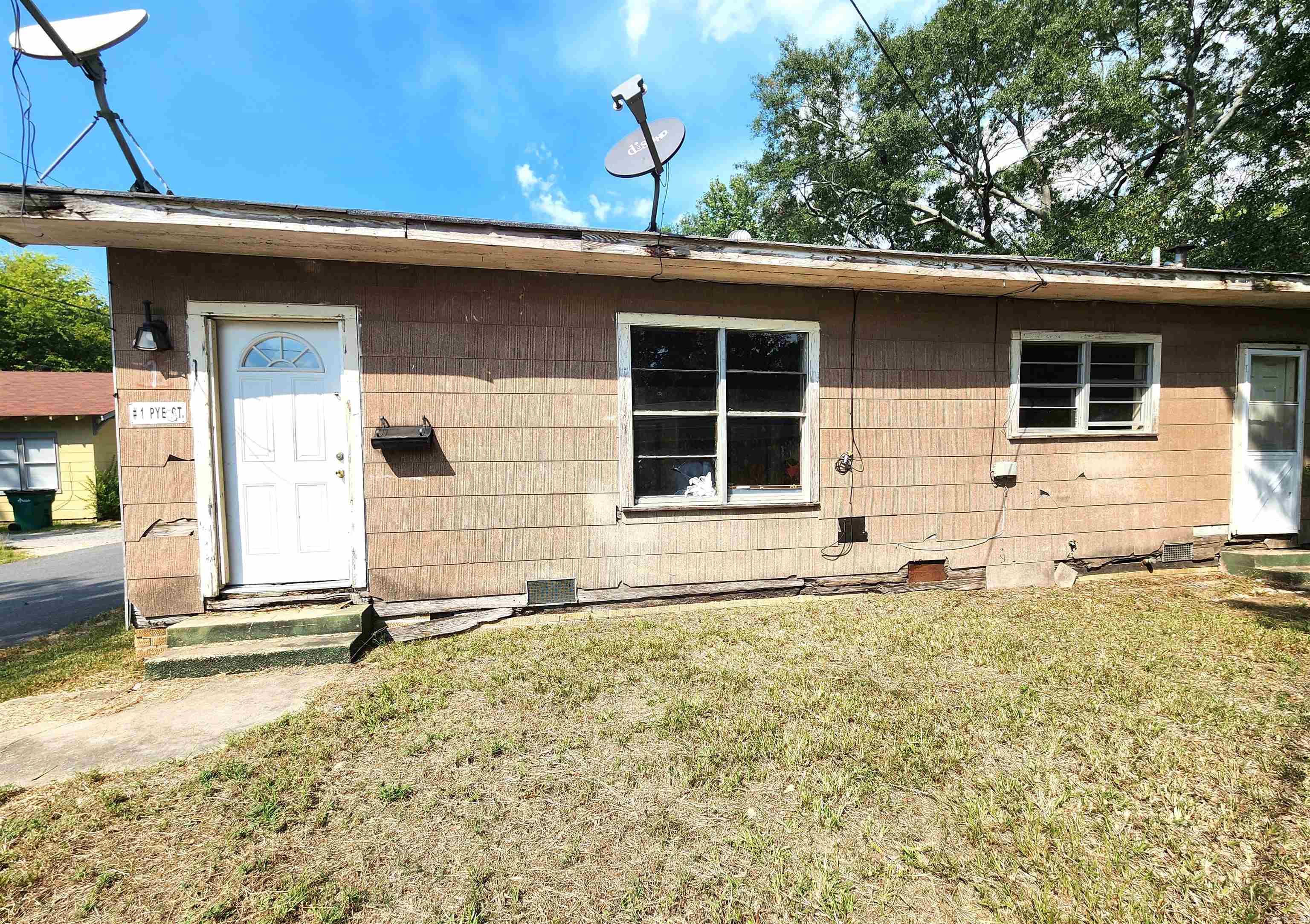 608 E Block and 1 Pye Court El Dorado, AR
